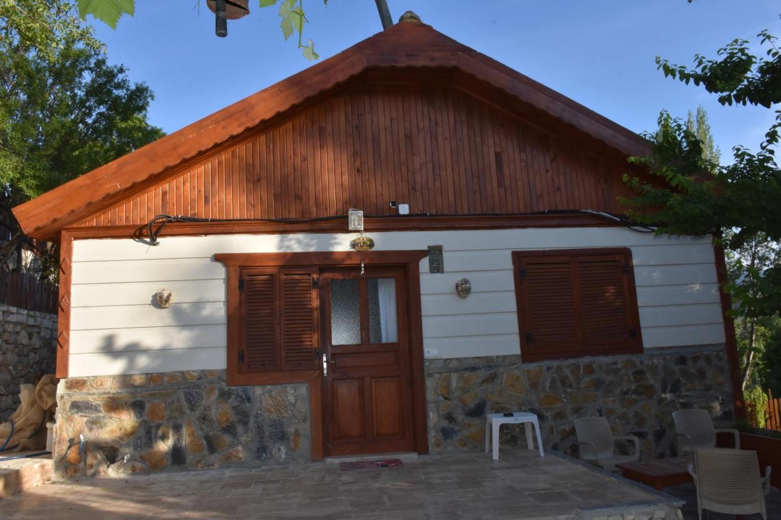 Kartapis Konak Huzurlu Ve Oezel Havuzlu Villa
