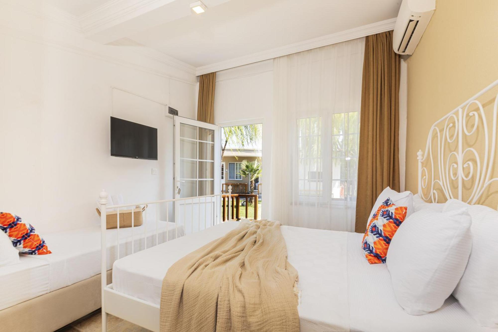 Kiraz Hotel