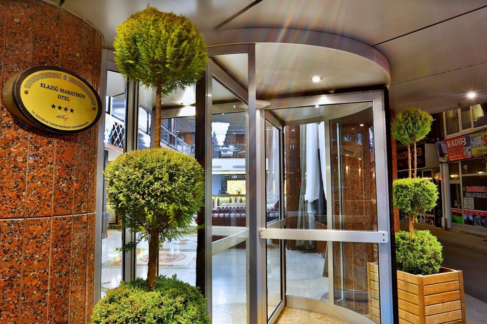 Marathon Hotel 4*