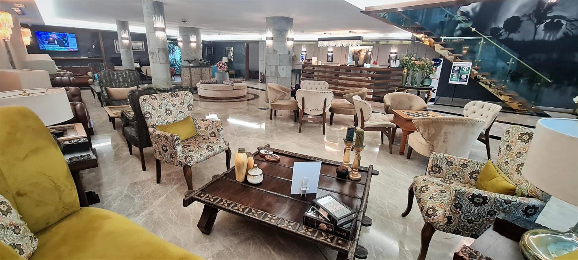 Tuzla Garden & 4*