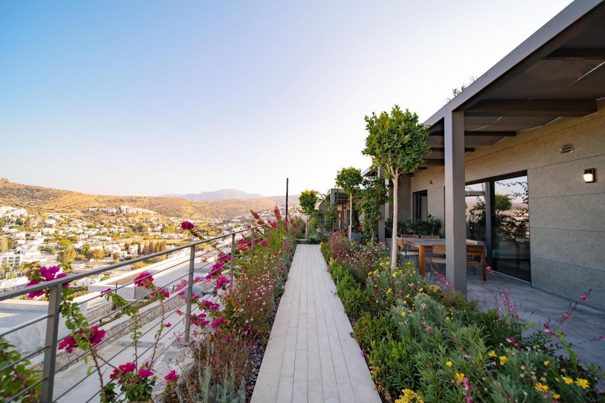 Mare Deluxe Residences & Hotel