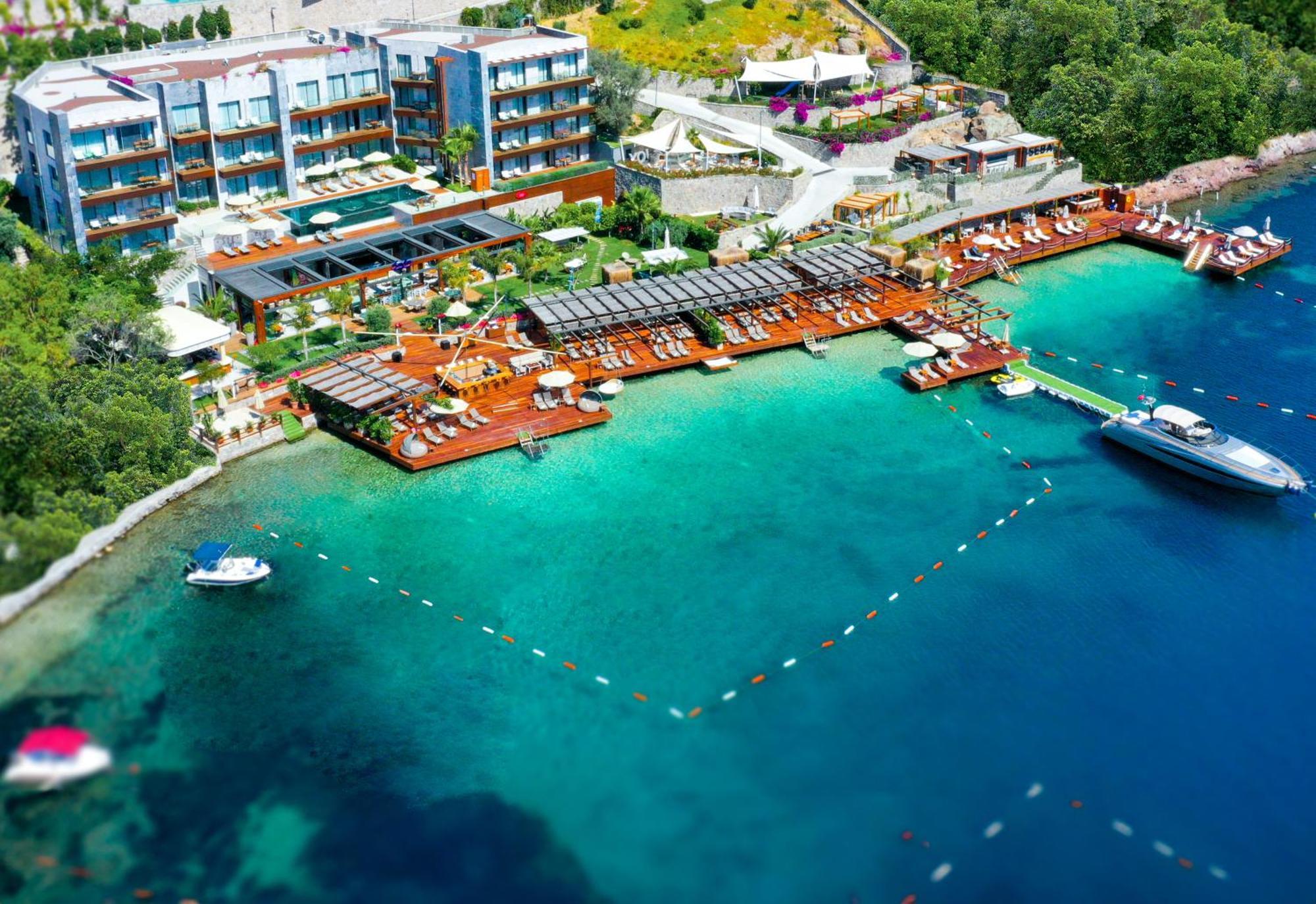 Mare Deluxe Residences & Hotel