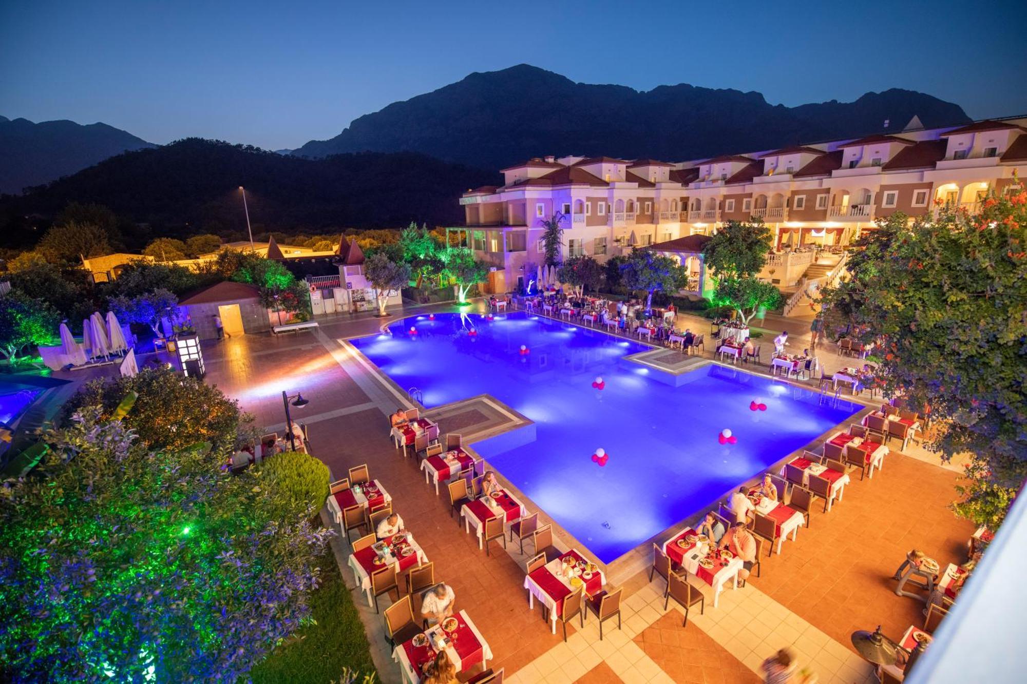 Hotel Viking Garden 4*