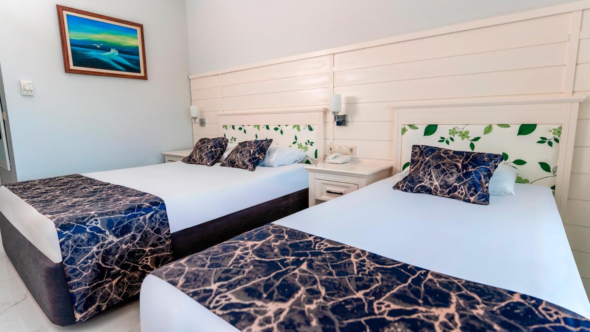 Resort Rox 5*