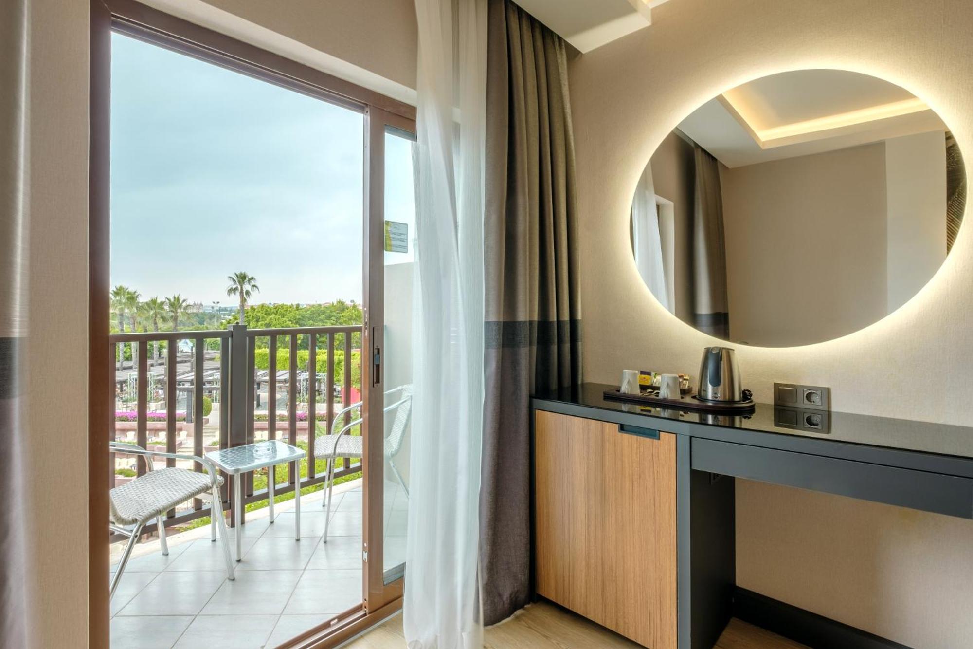 Alba Resort Side