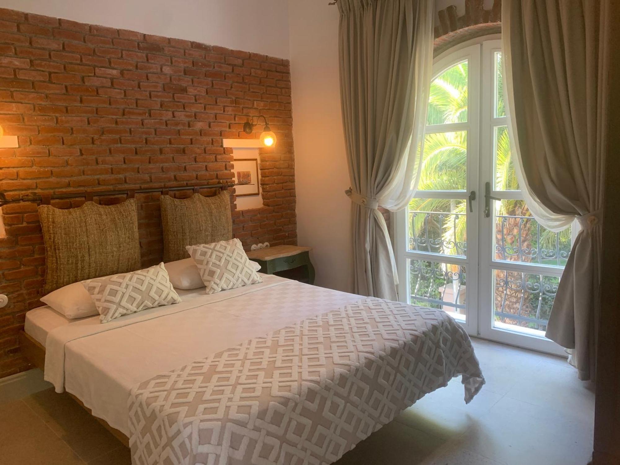 Hotel Yuga