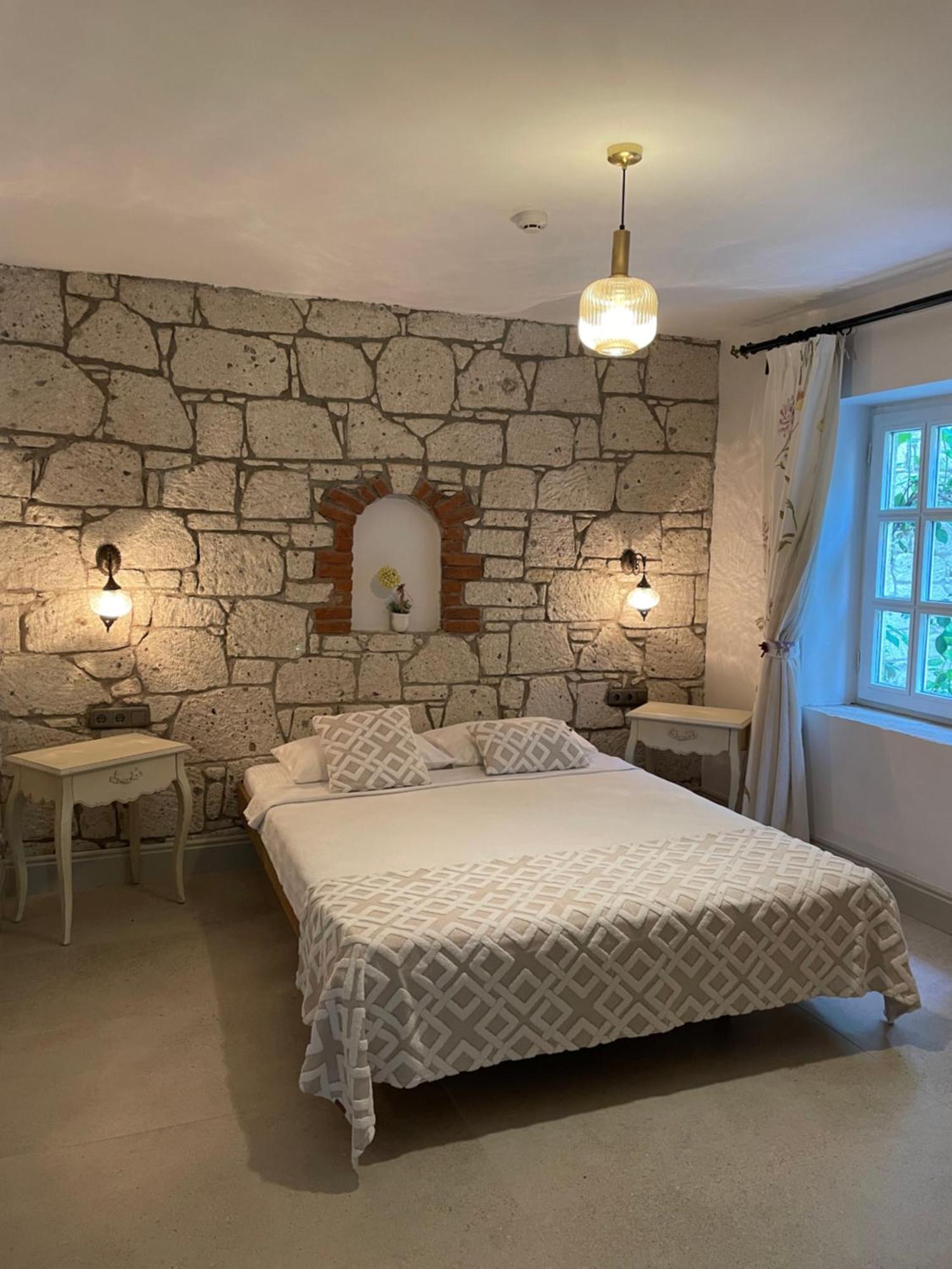 Hotel Yuga