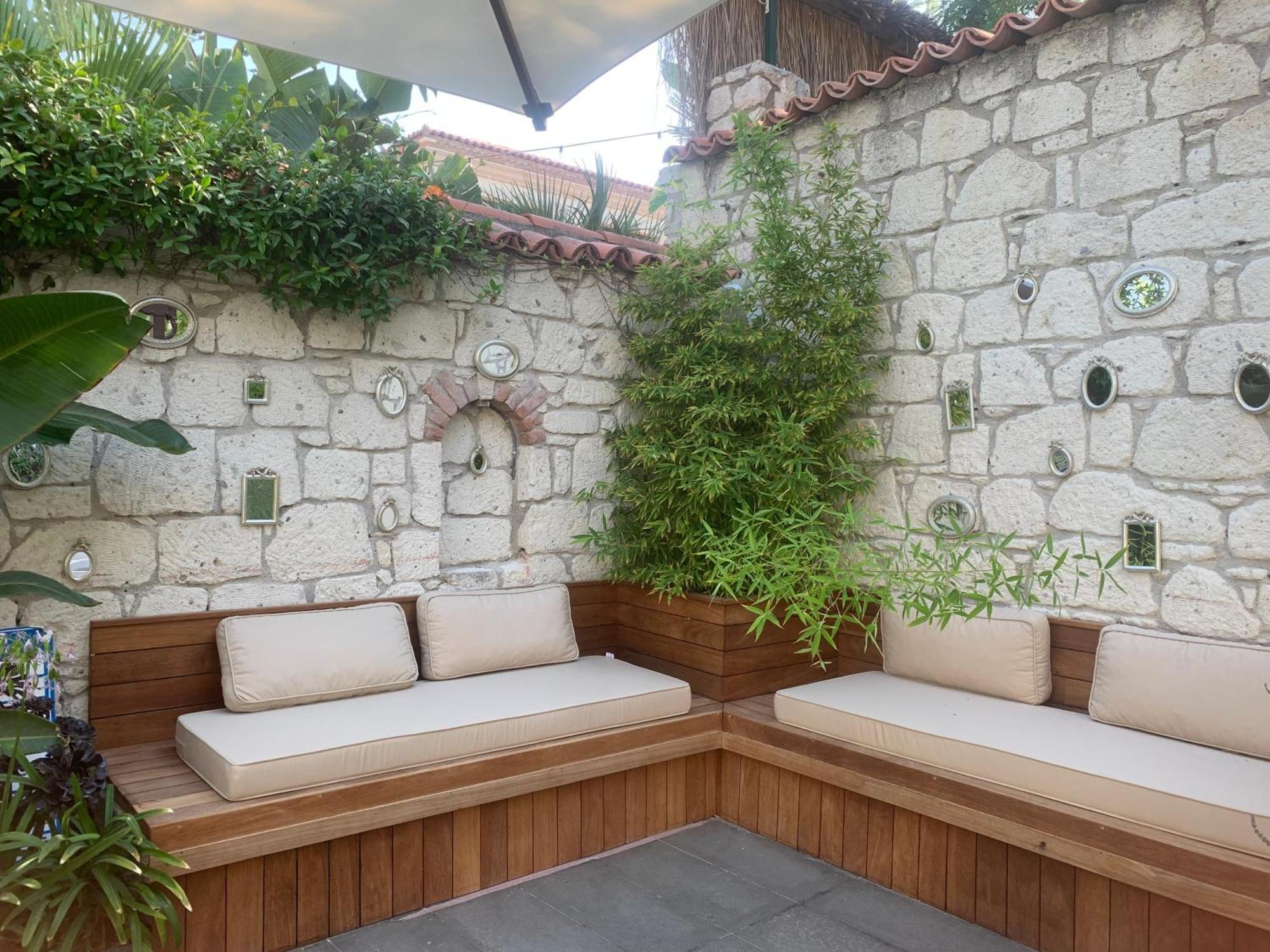 Yuga Hotel