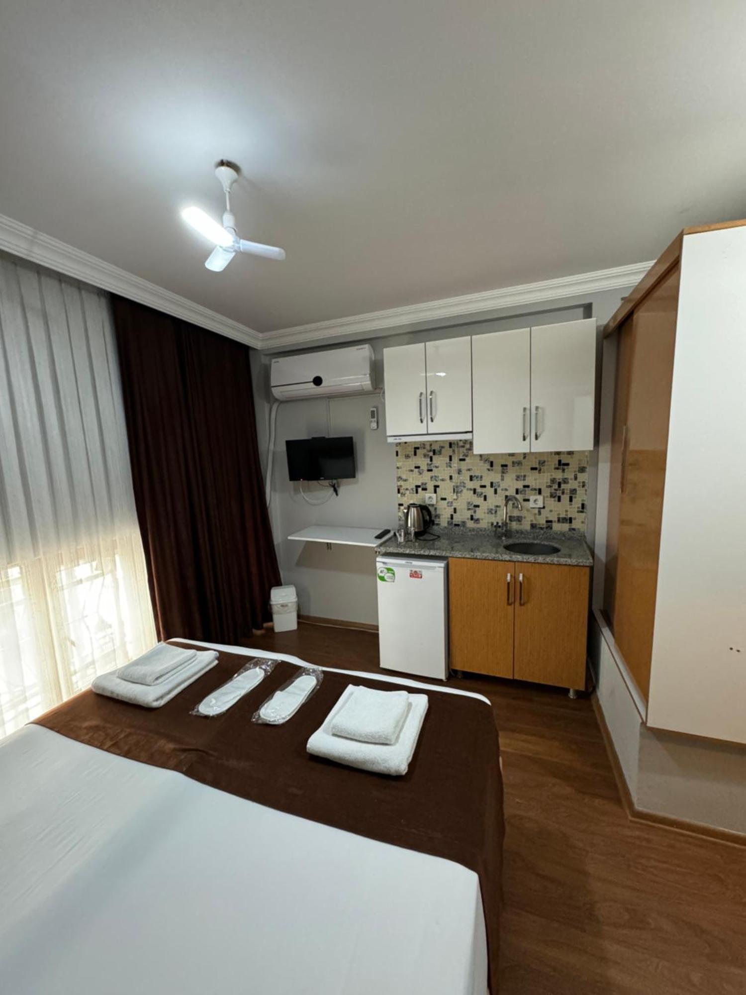 Tavra Hotel 2*