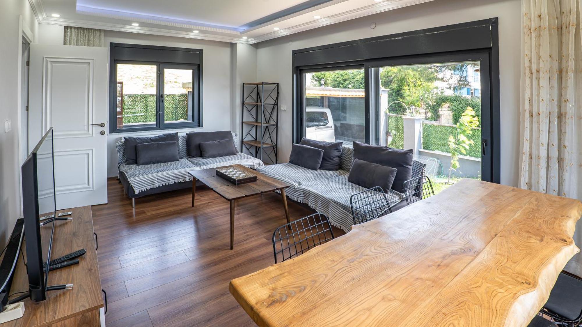 Stunning 4-floor With Sea View & *