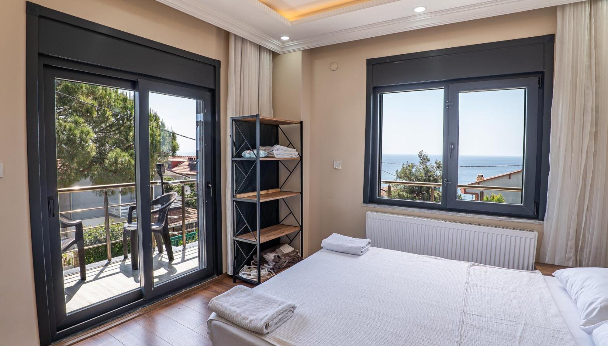 Villa Stunning 4-floor With Sea View & *