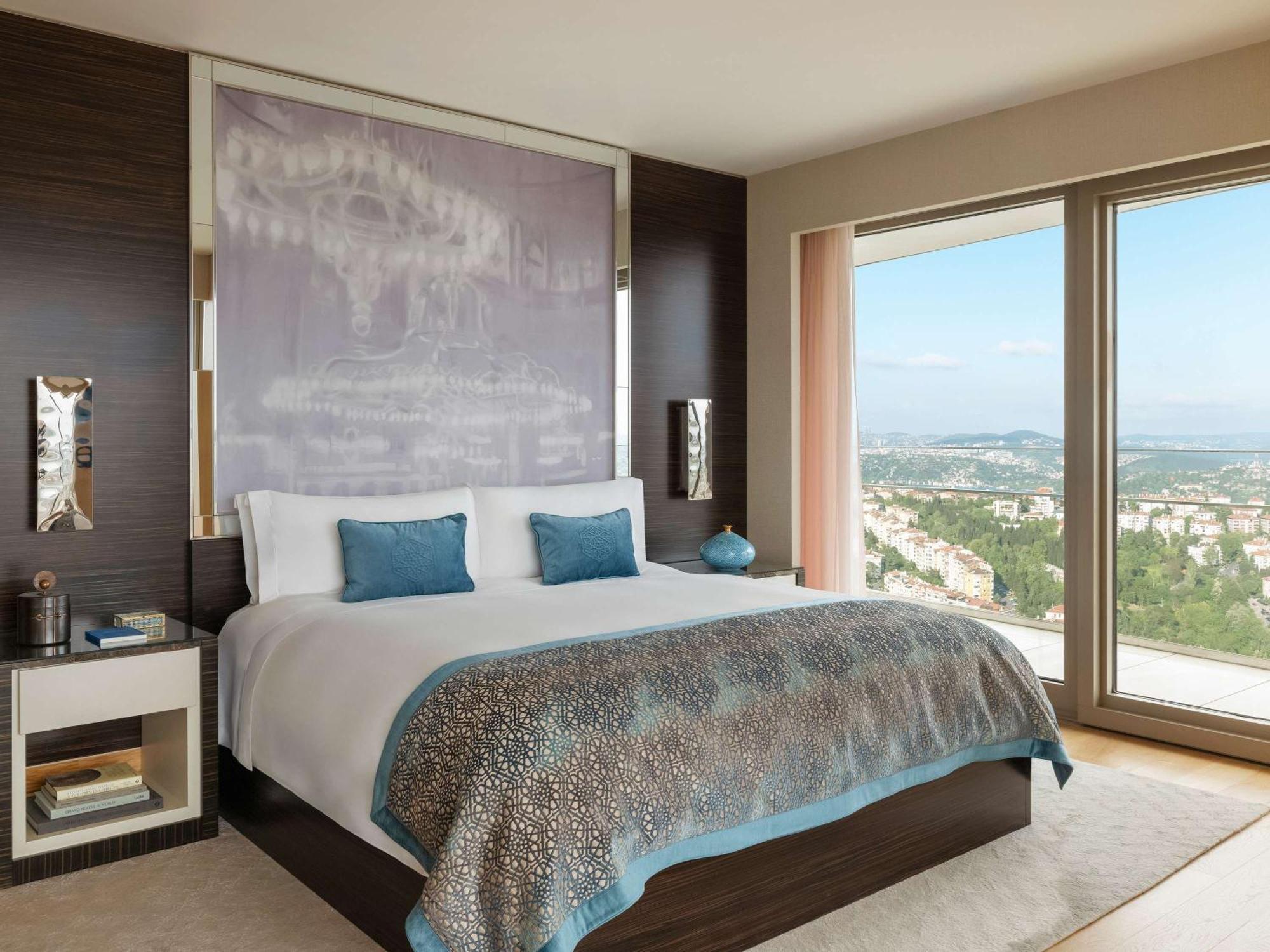 Hotel Raffles 5*