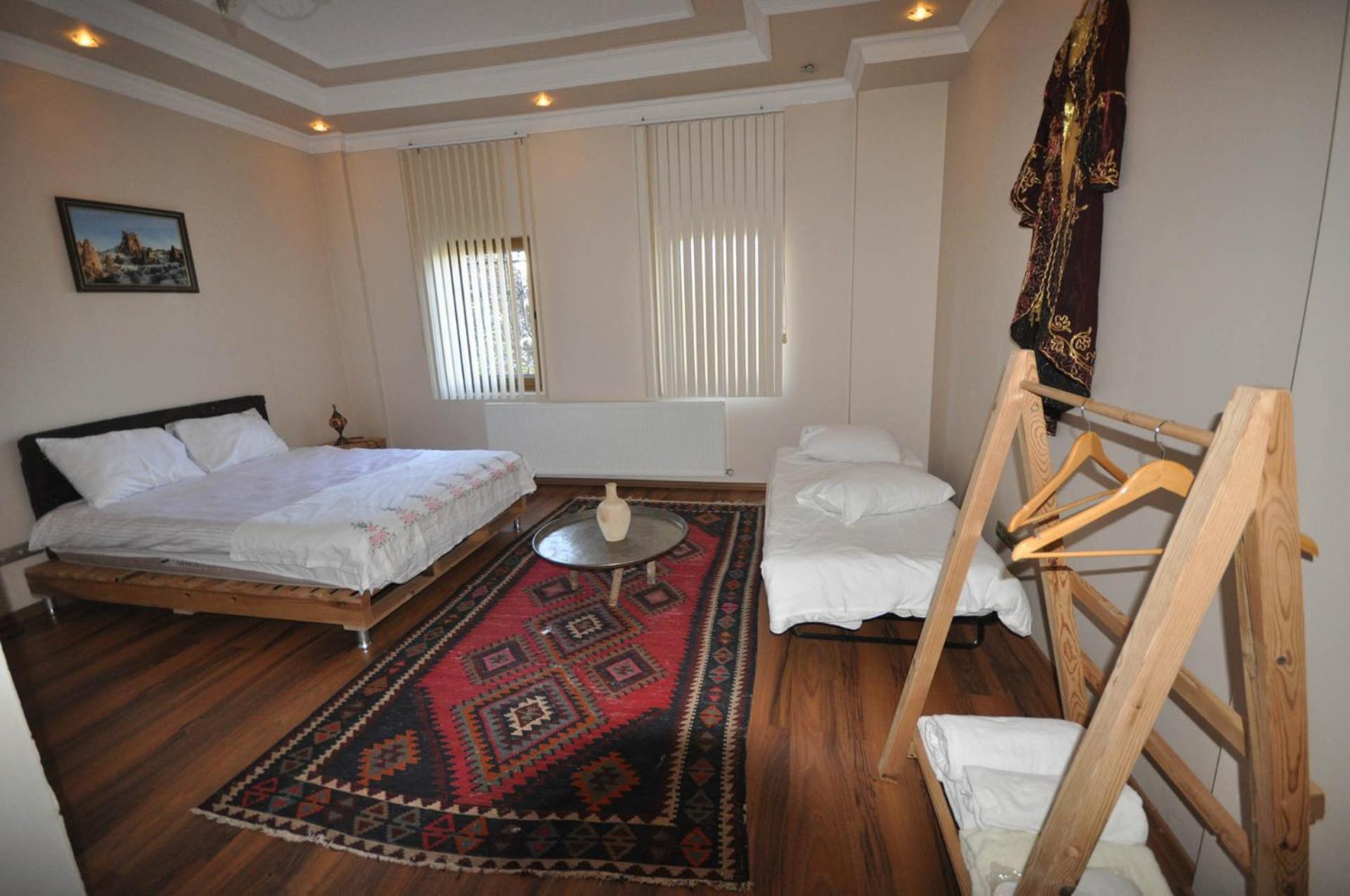Hotel Uchisarstonehouse *
