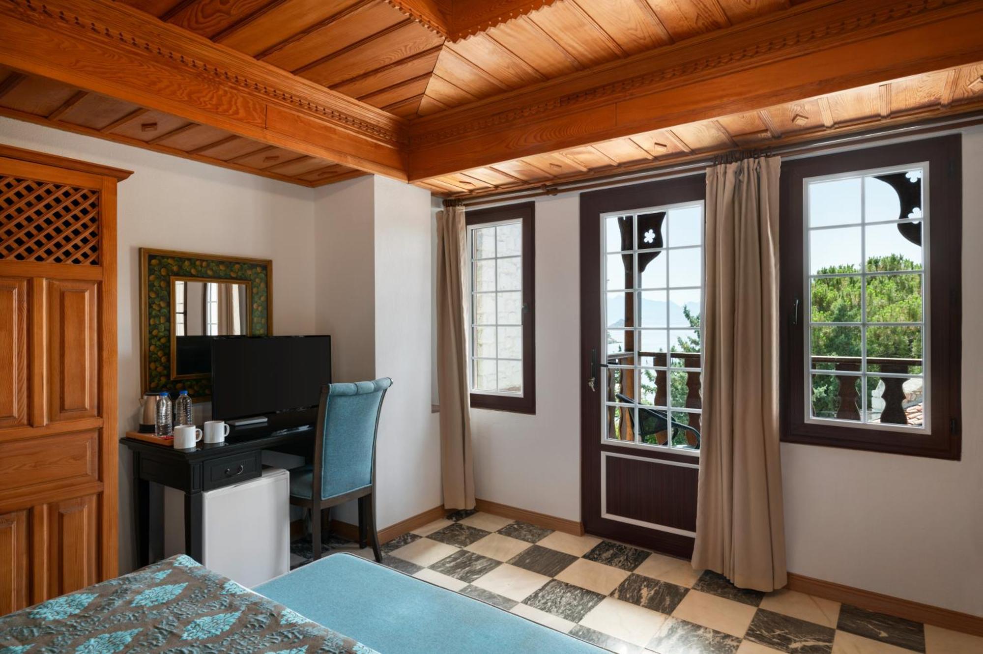 Wyndham Perili Bay 5* Datca