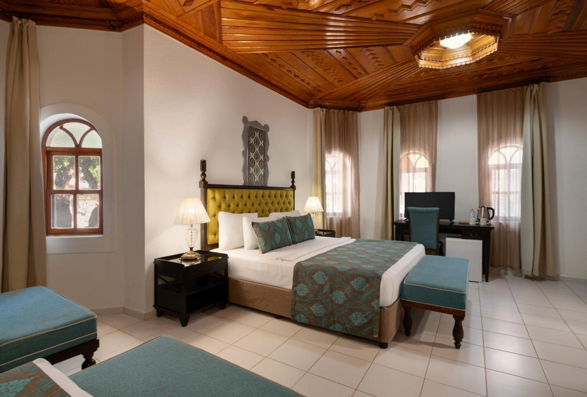Hotel Wyndham Perili Bay 5*