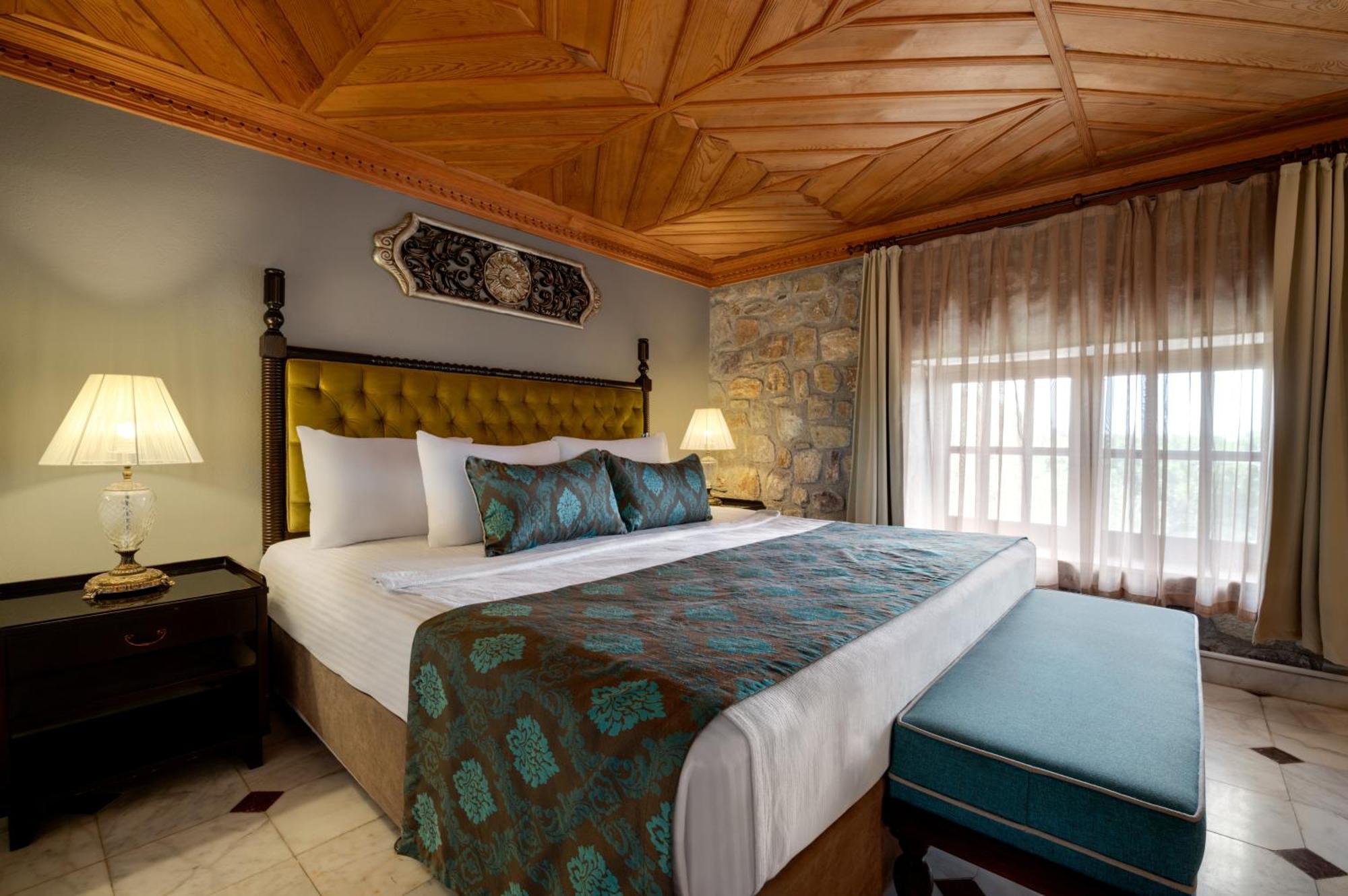 Wyndham Perili Bay 5* Datca