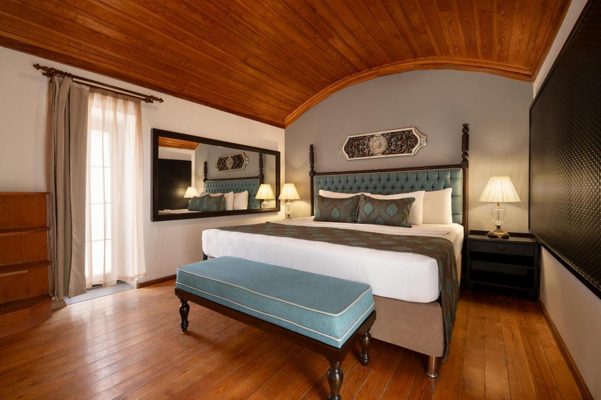 Wyndham Perili Bay Hotel 5*