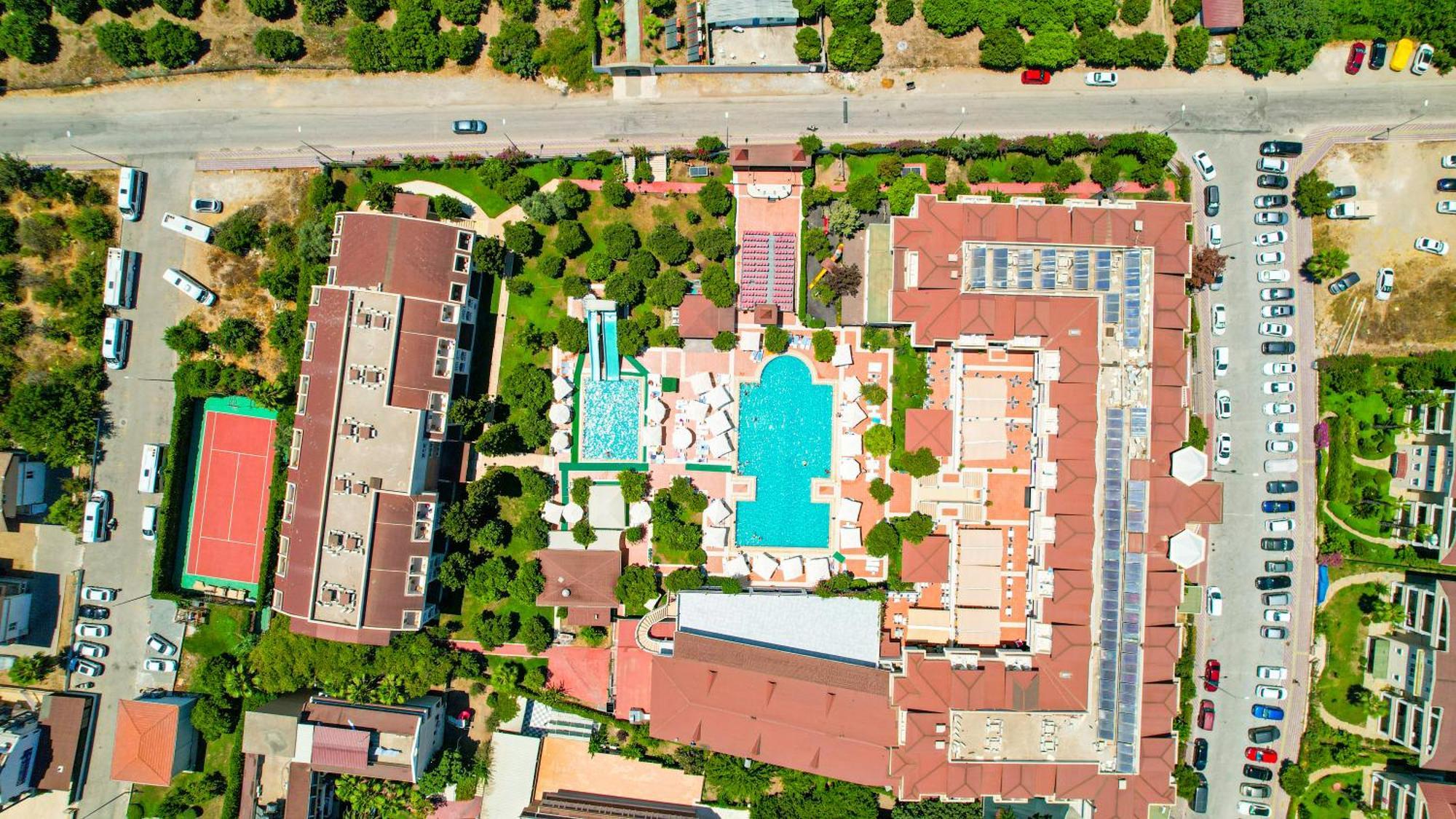 Viking Garden Hotel 4*