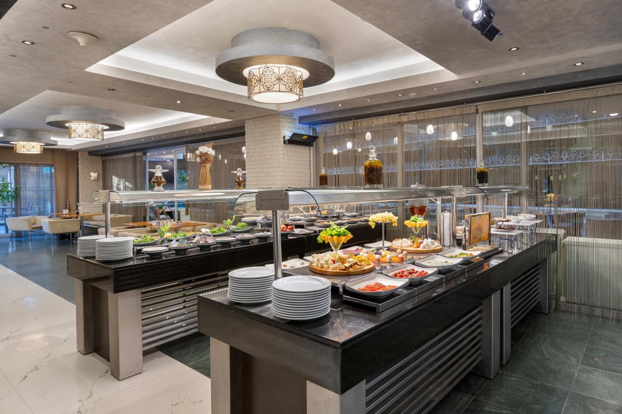 Limak Ambassadore Hotel 4*