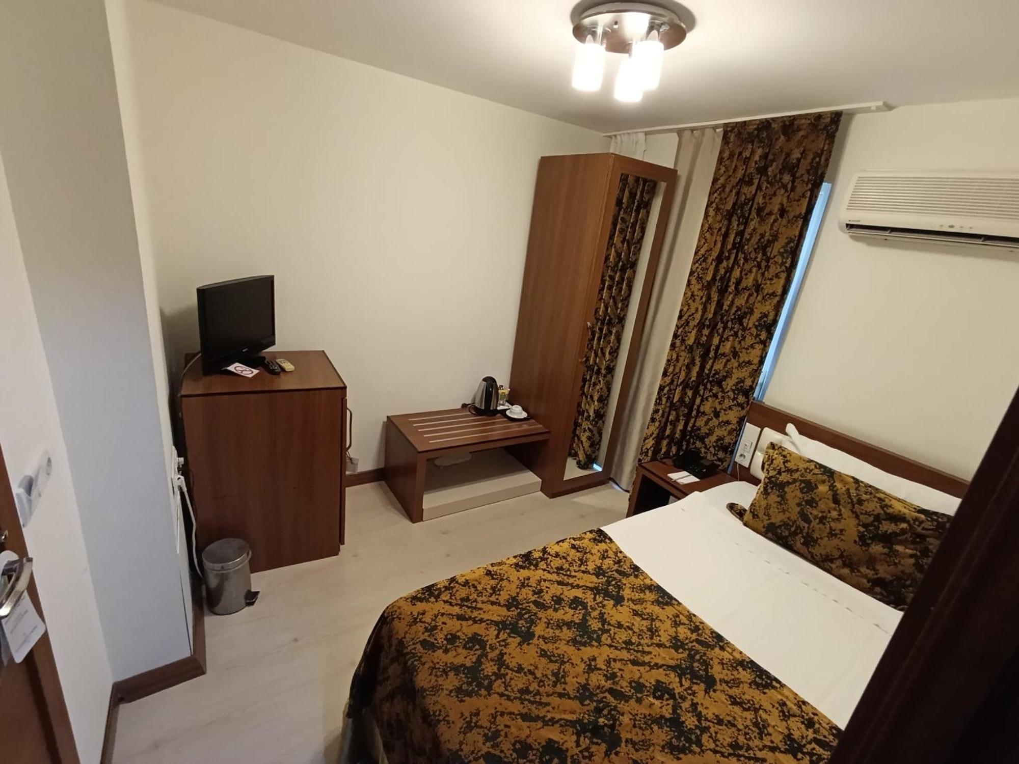 The Corner Park 3* Antalya