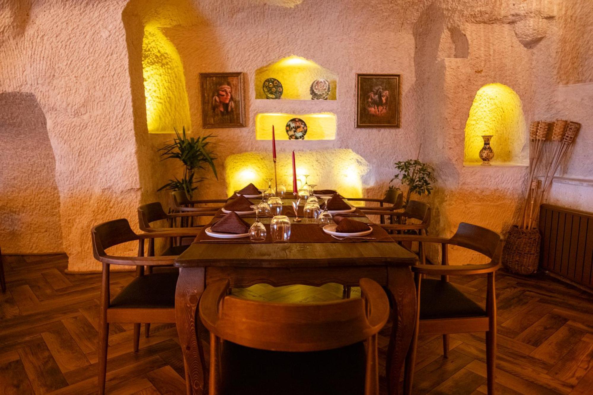 Hotel Evi Cave