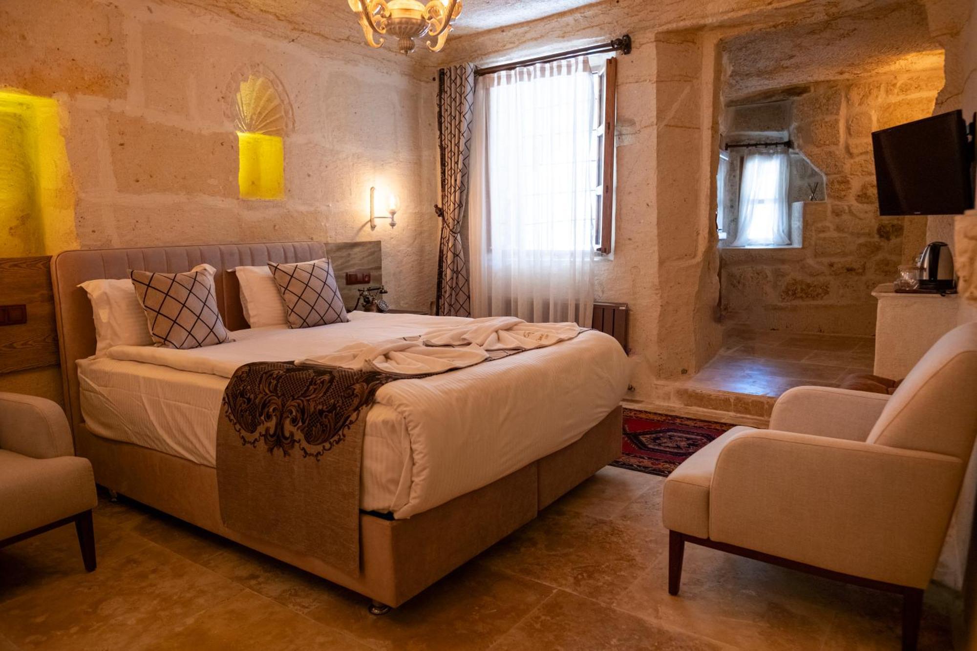 Hotel Evi Cave