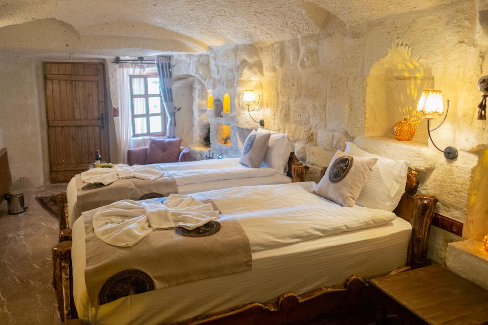 Evi Cave Hotel 4*