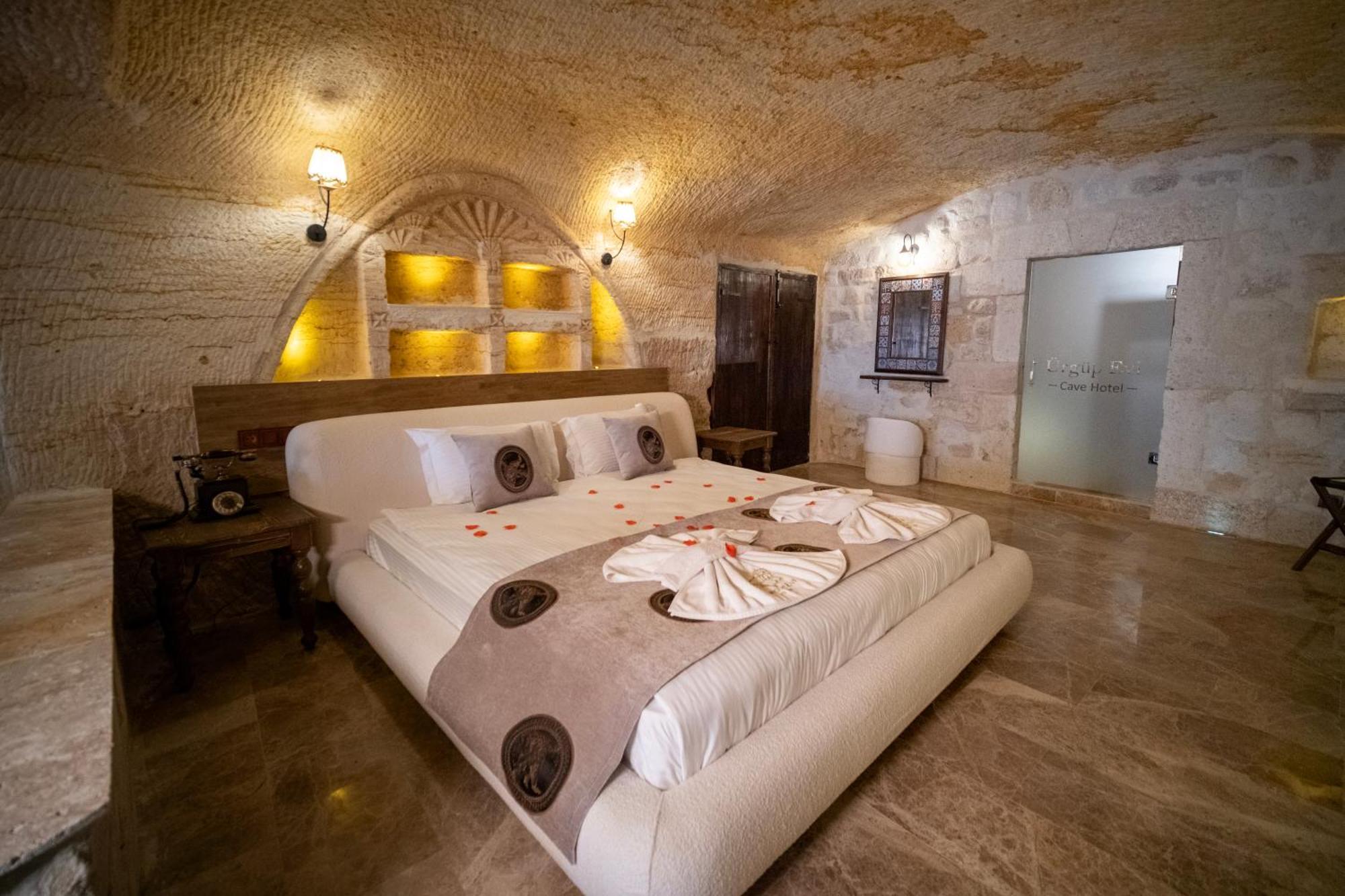 Hotel Evi Cave
