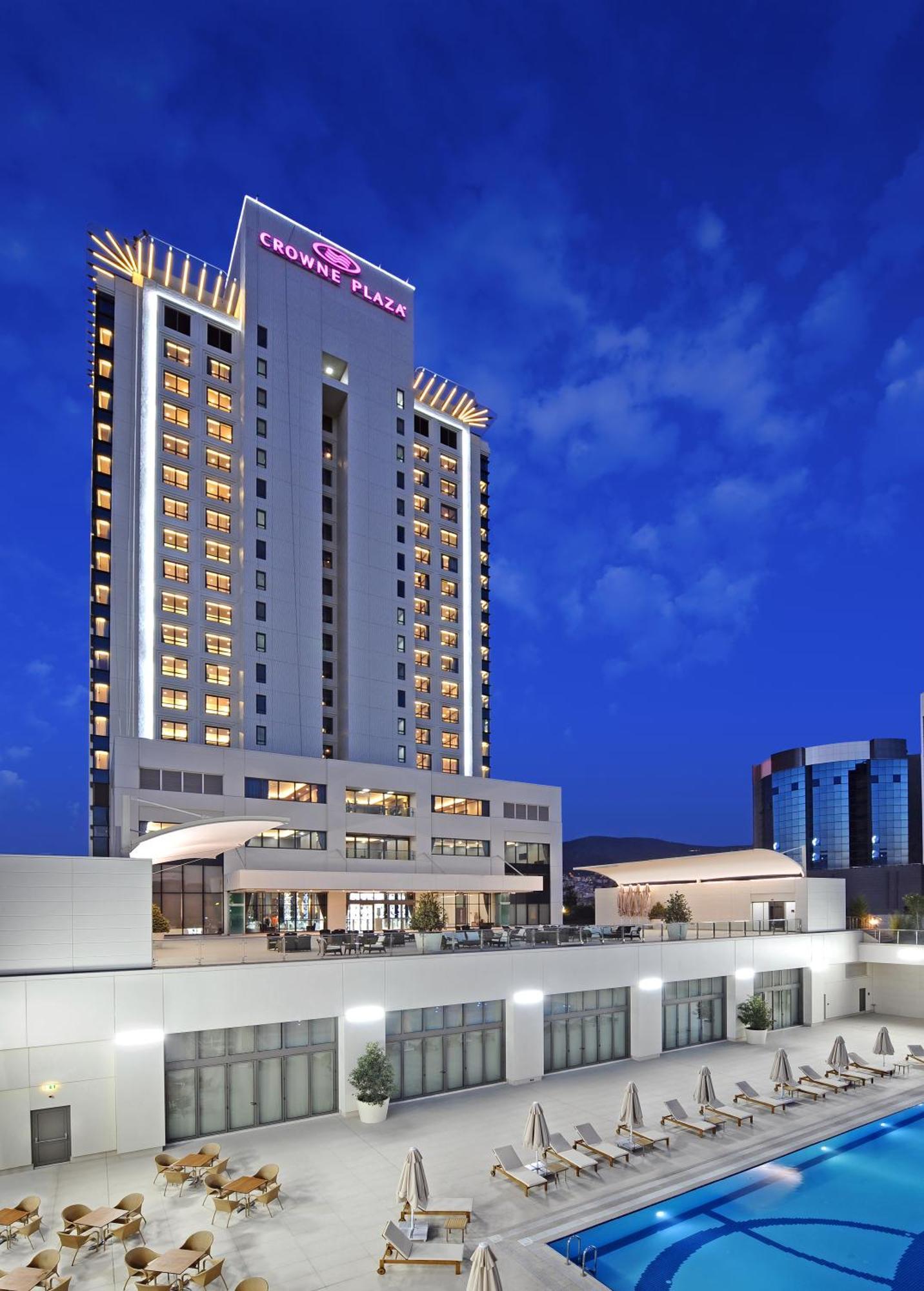 Crowne Plaza Convention Center & Thermal By Ihg 5*