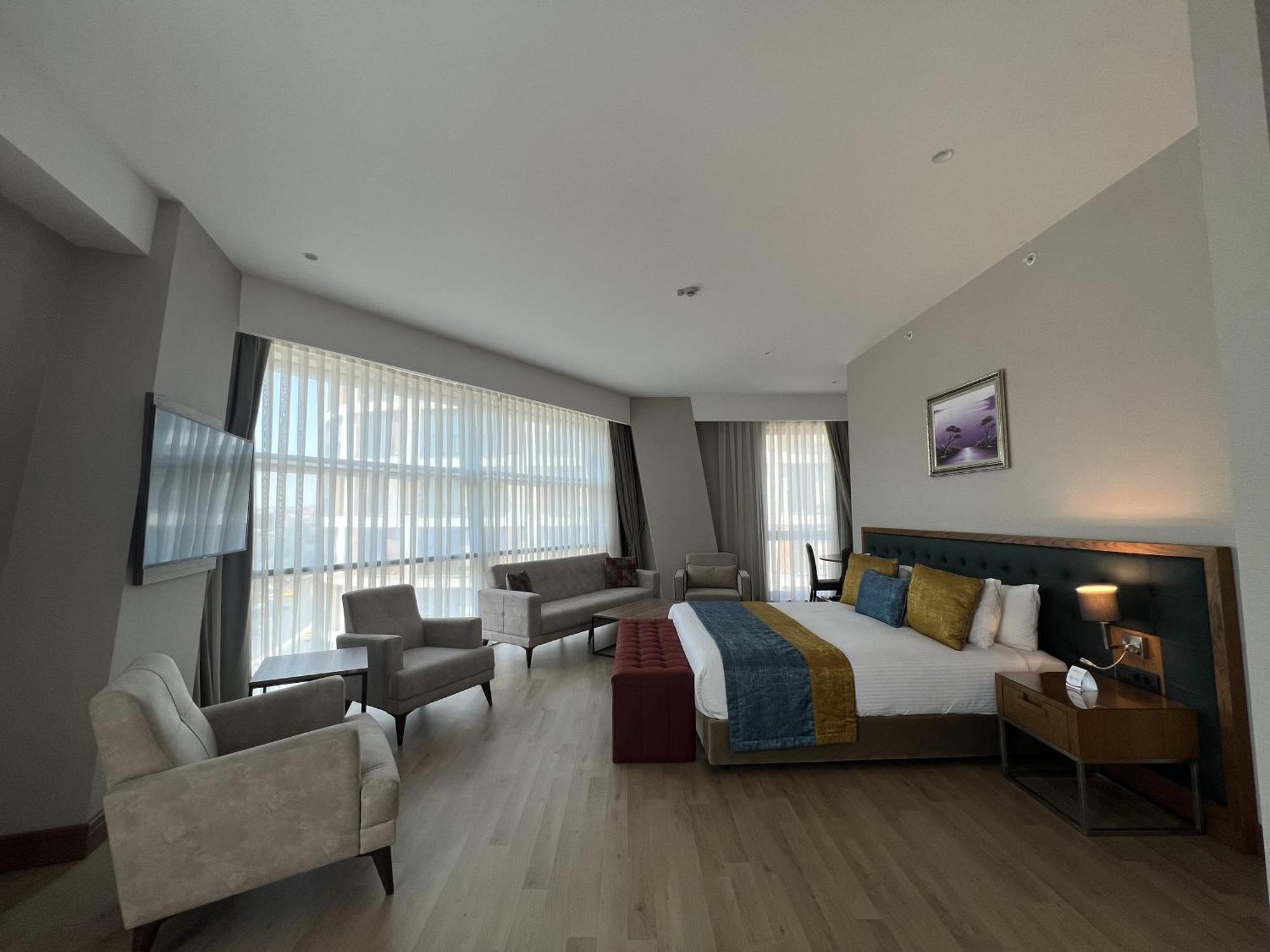 Cher & Taksim Hotel