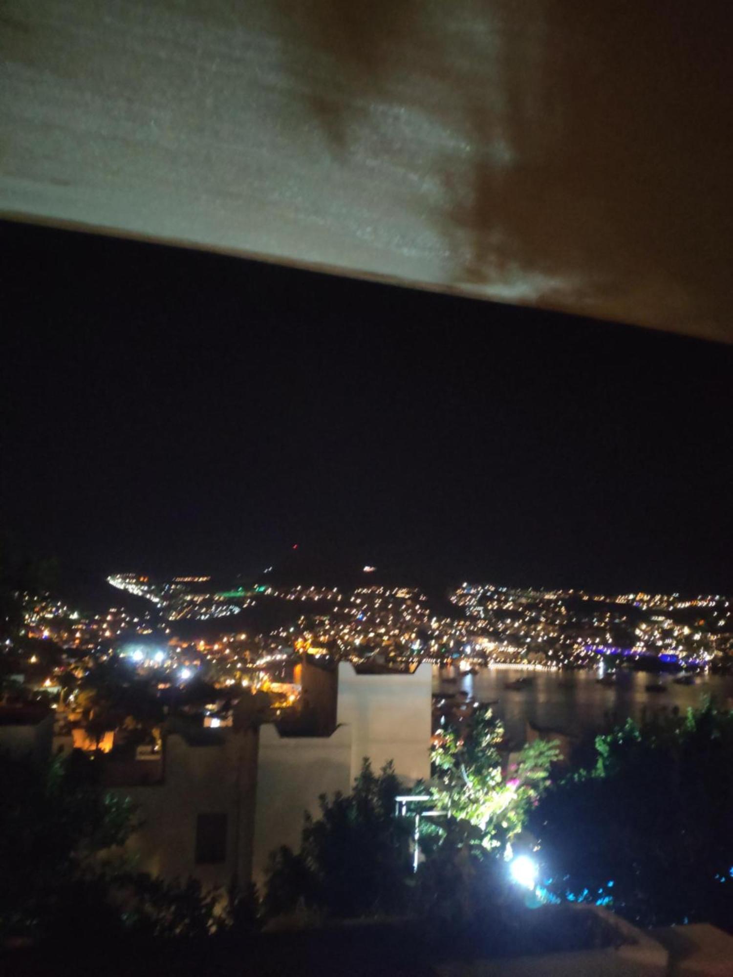 Guendogan Koyu Havuzlu Site * Bodrum