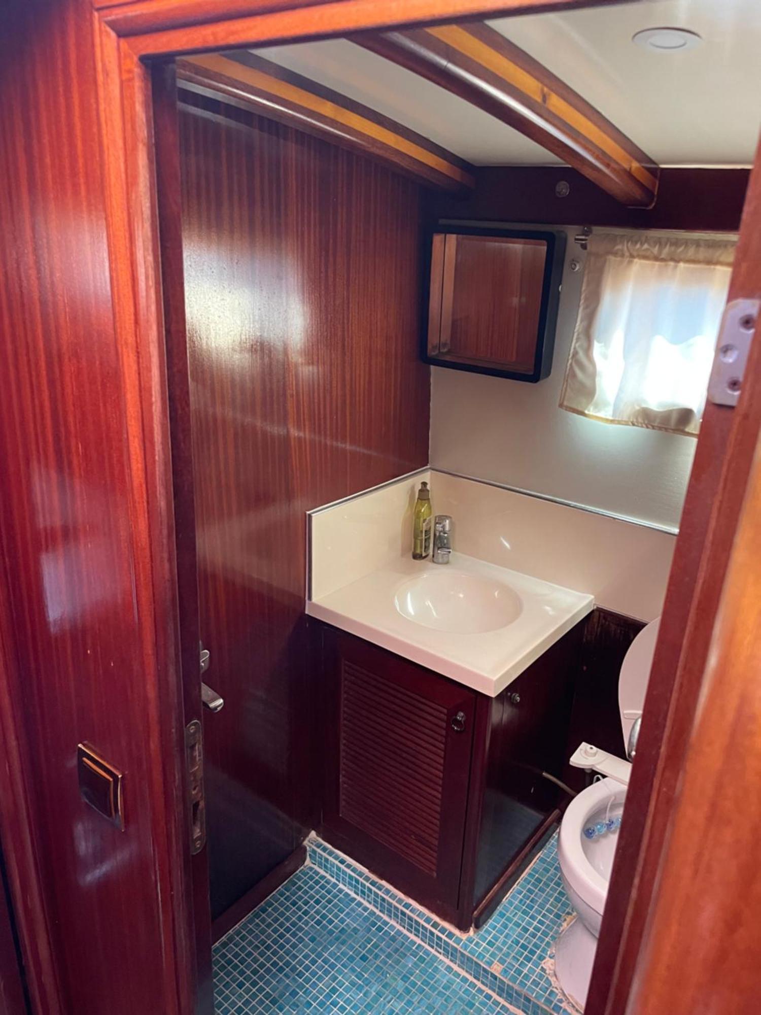 Botel Usta-k