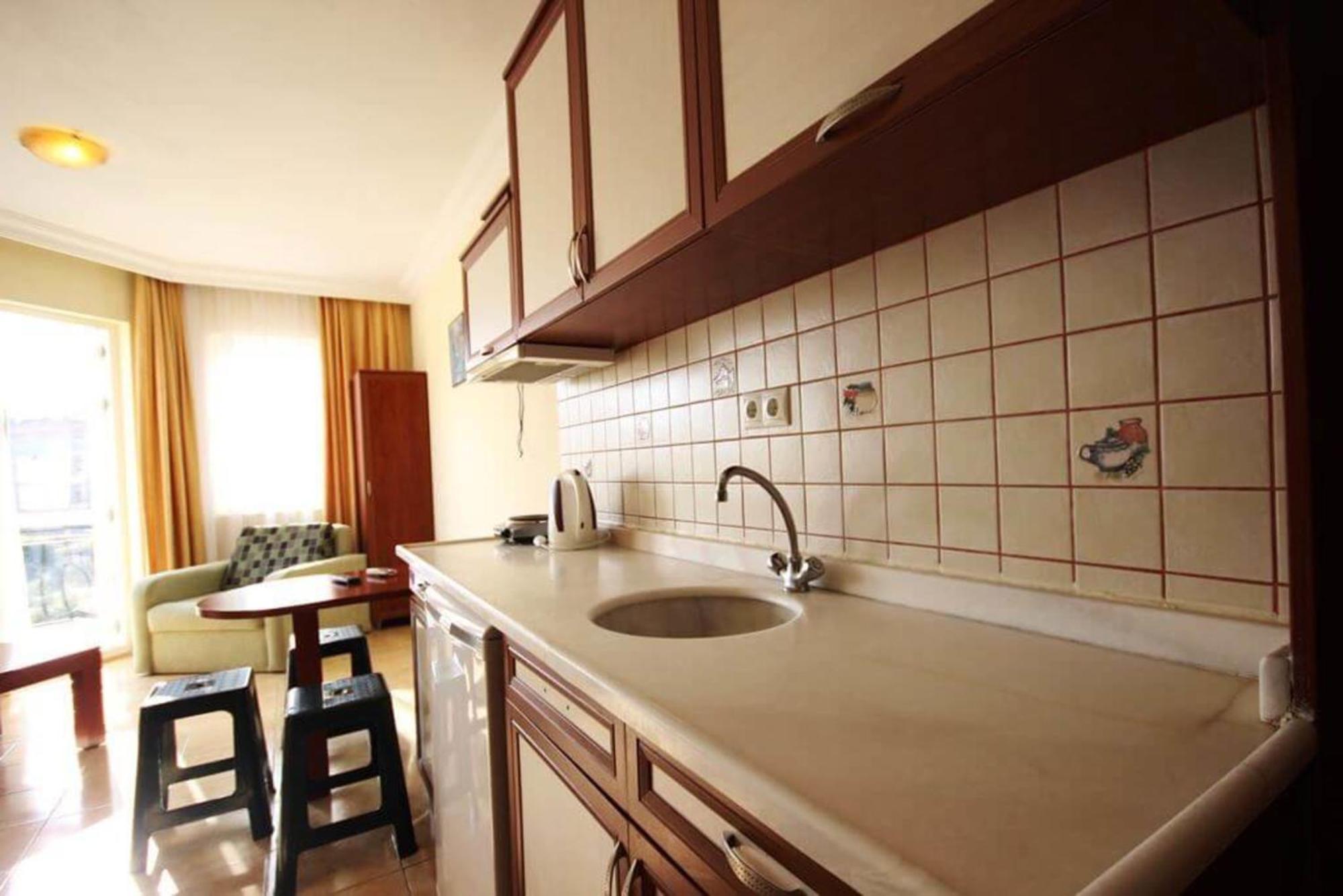 Minta Aparthotel 3*