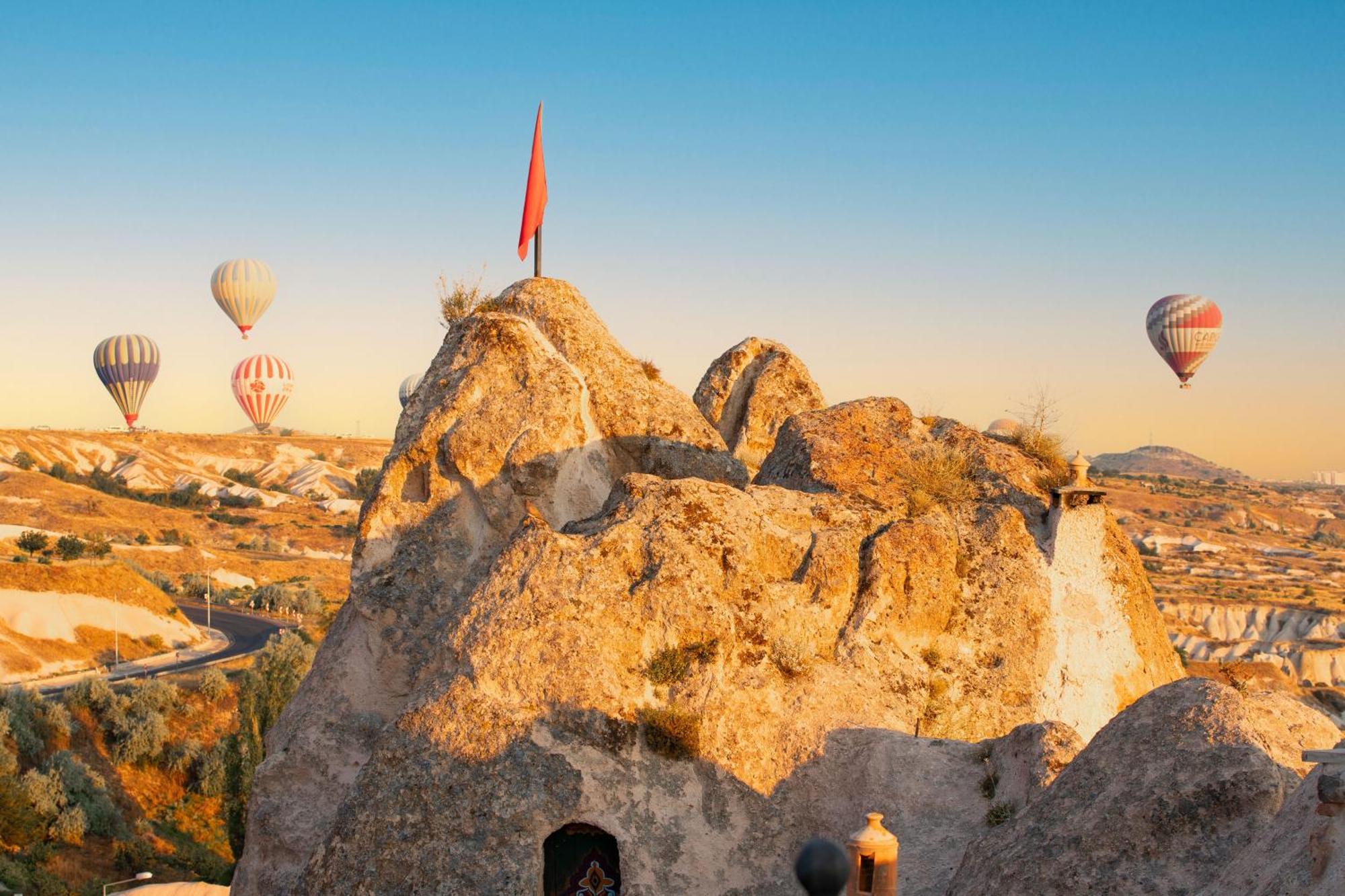 Cappadocia Fairy Chimneys Selfie Cave - Special Class Hotel