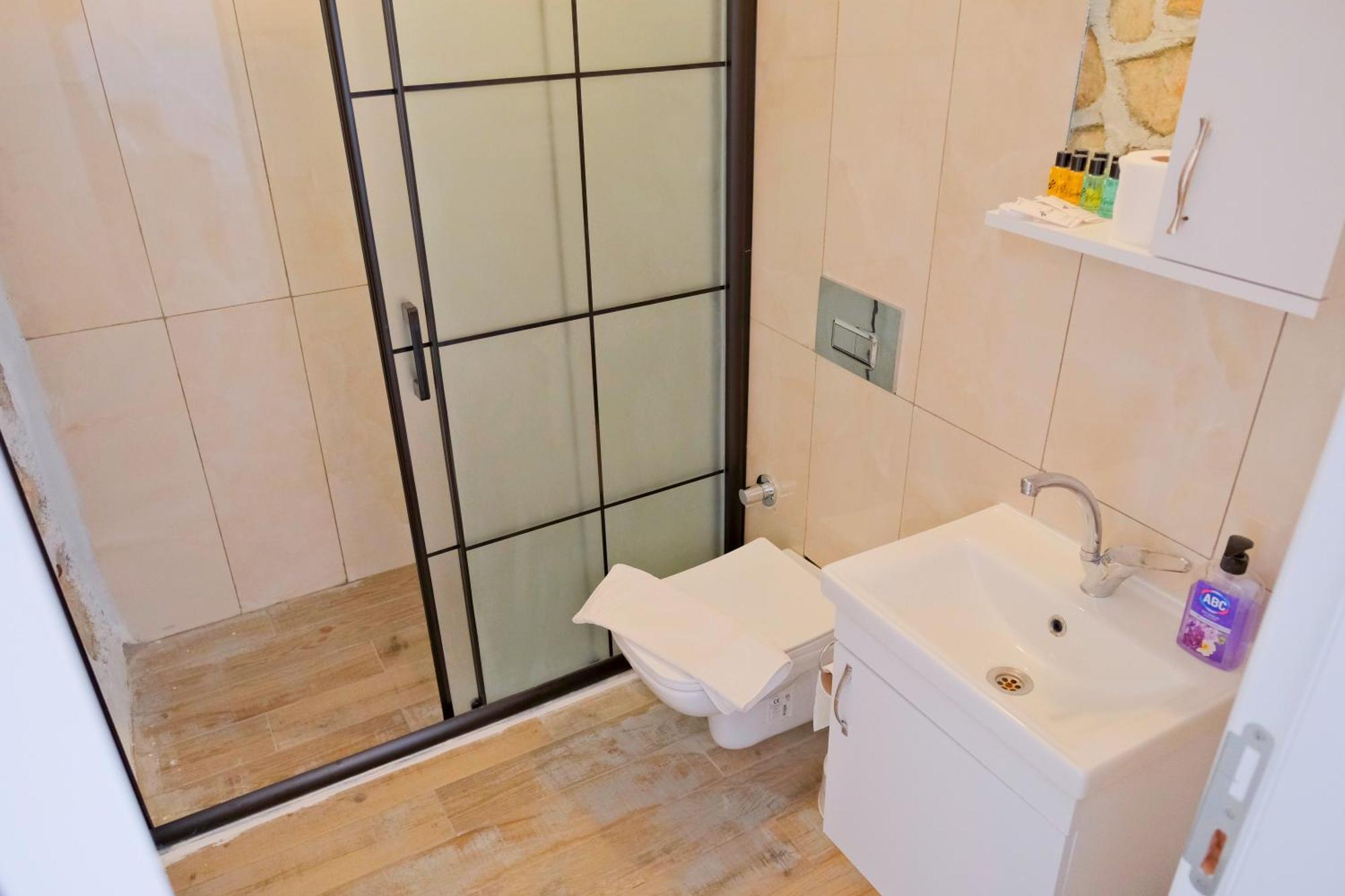 Aparthotel Bu *