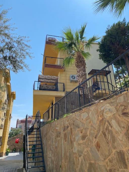 Villa Deniz Manzarali, Havuzlu Ve Bahceli Triplex