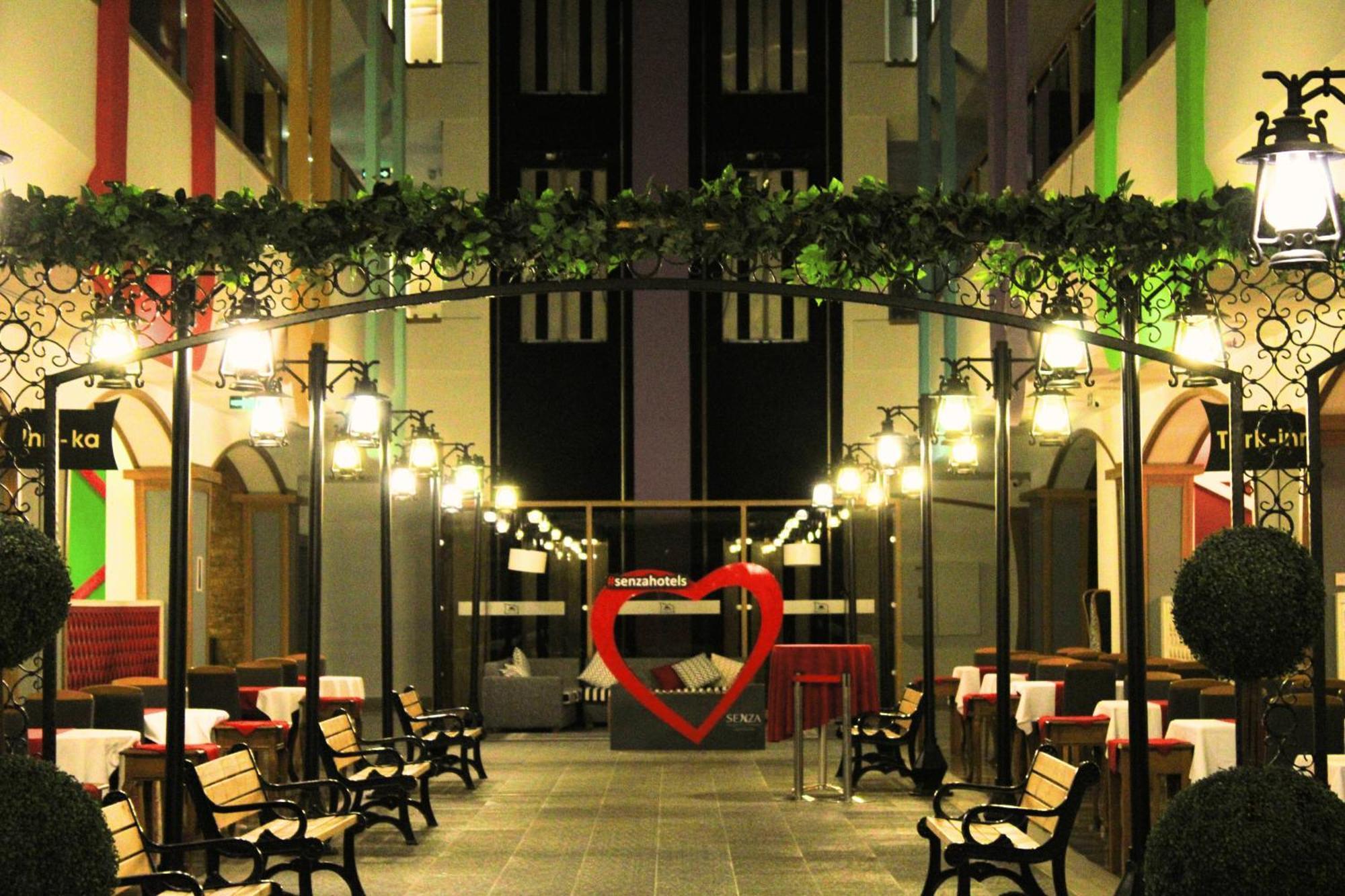 Senza The & Hotel
