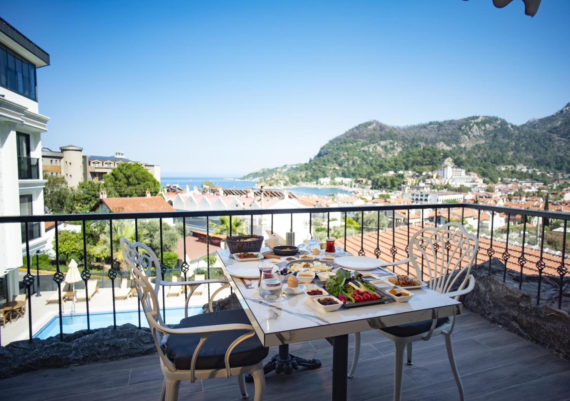 Amossia Elite Boutique Hotel 2*