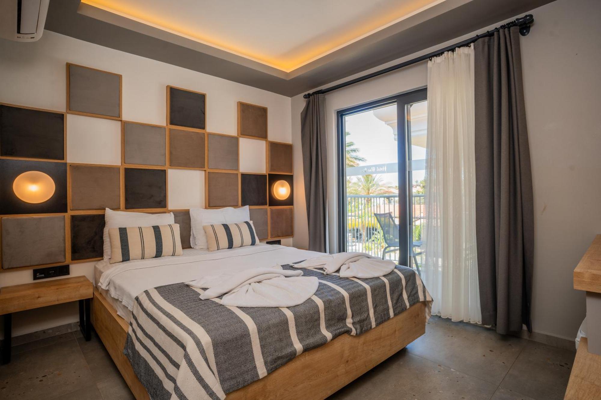 Blue Star Hotel