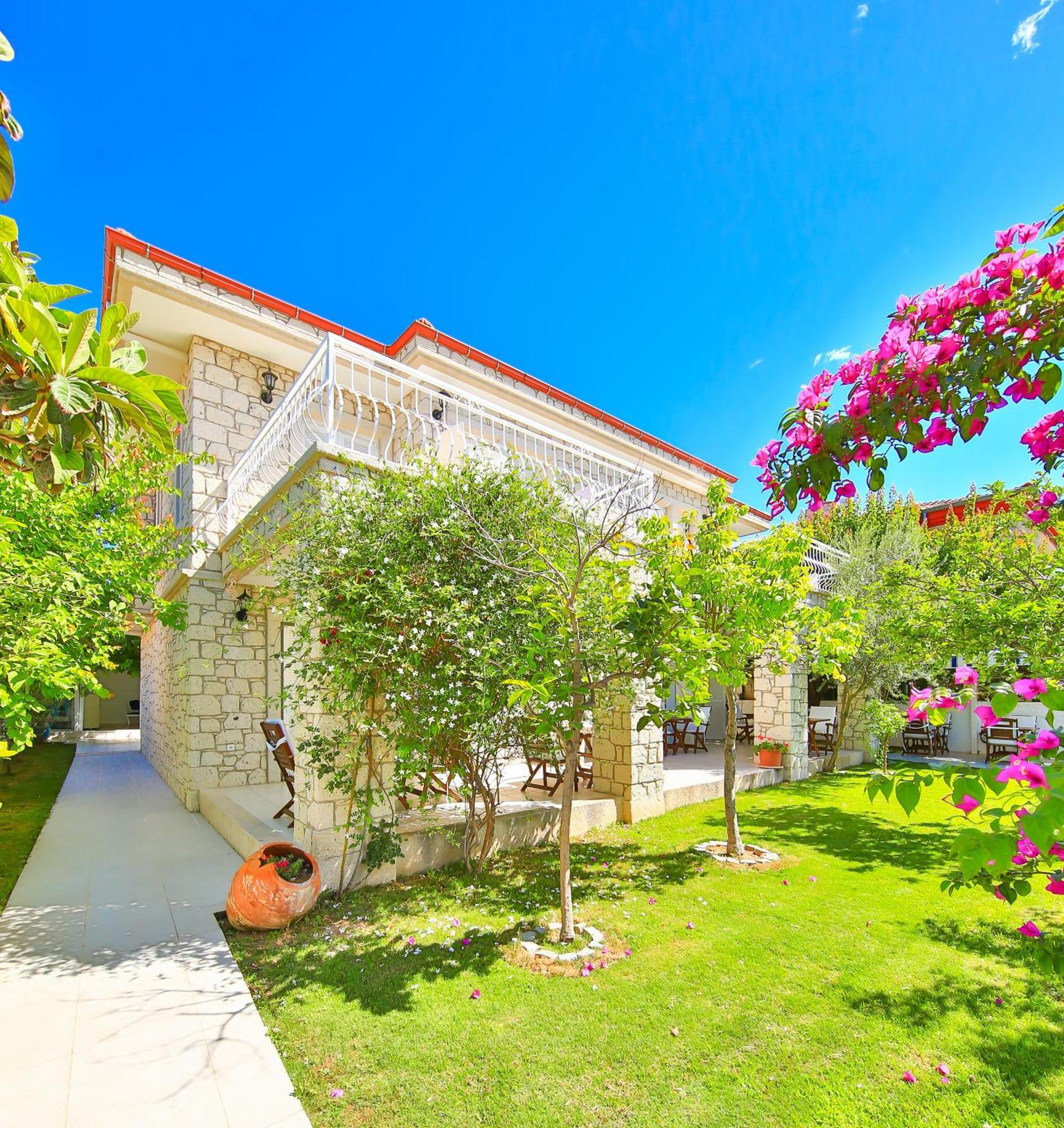 Sorf Hotel 2*