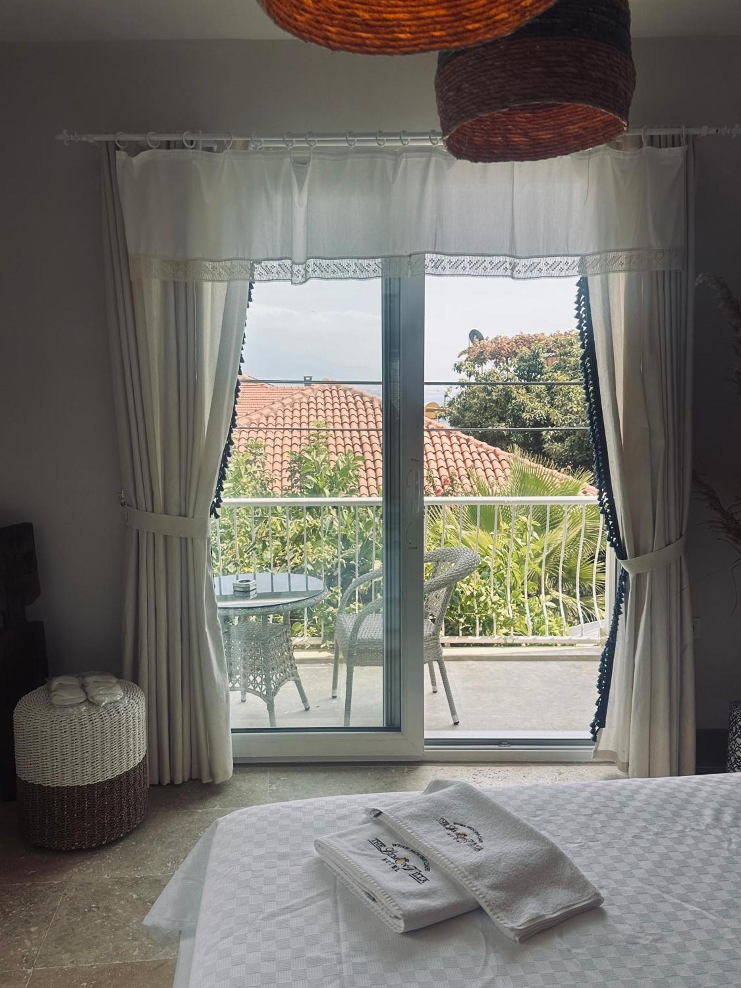 Lemon - Adult Only Hotel