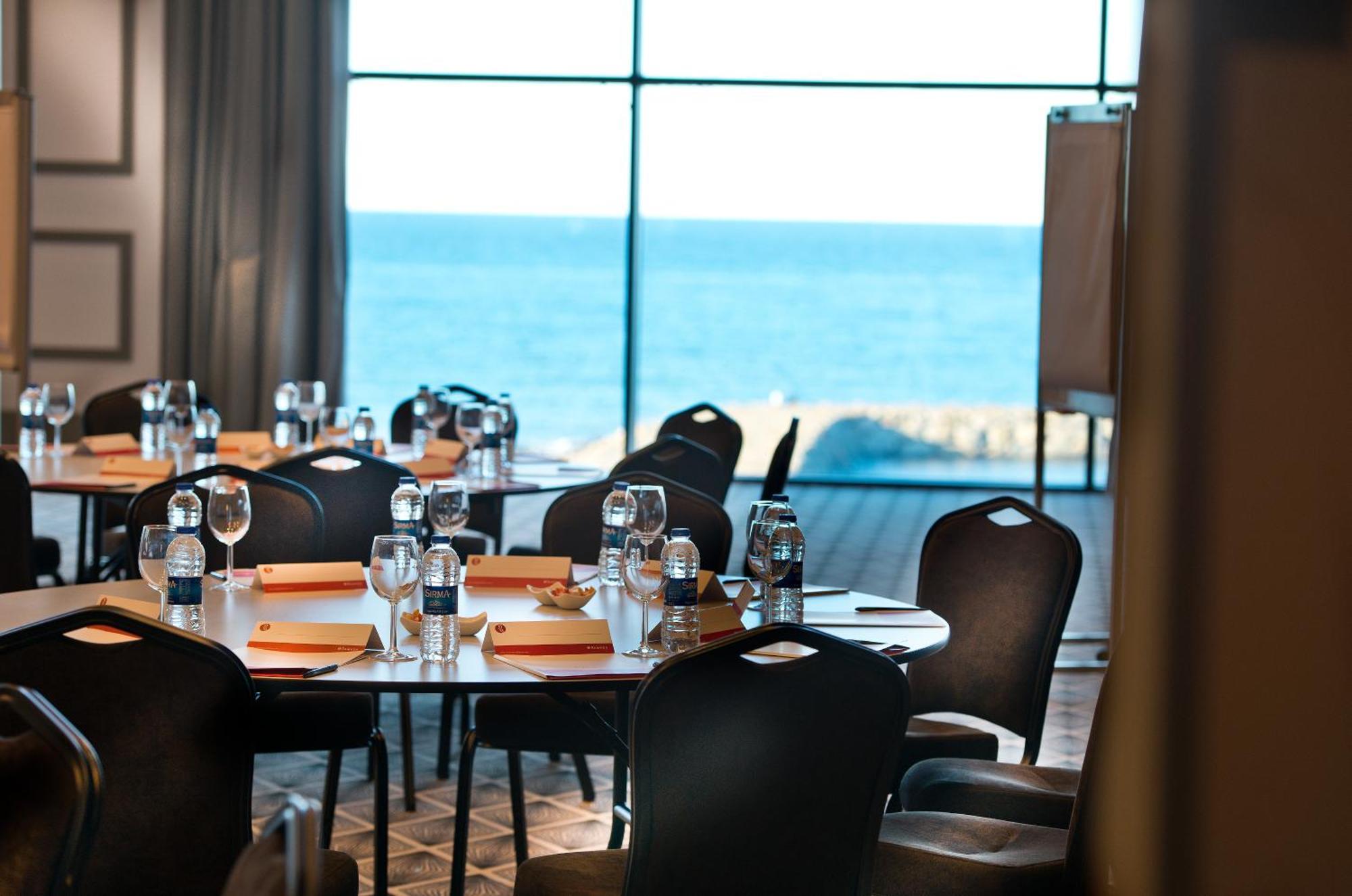 Ramada Plaza & Hotel 5*