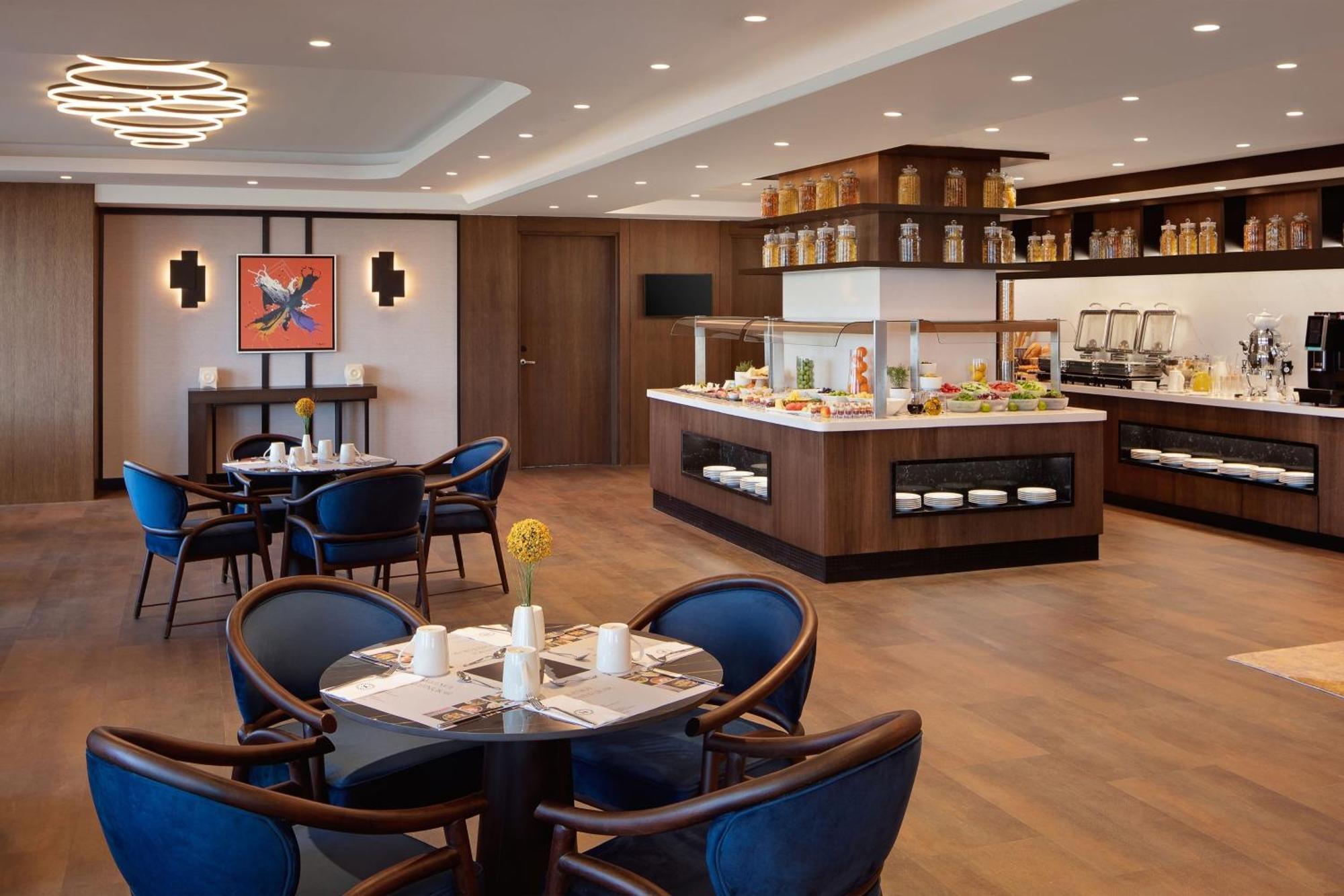 Sheraton Esenyurt Hotel 5*