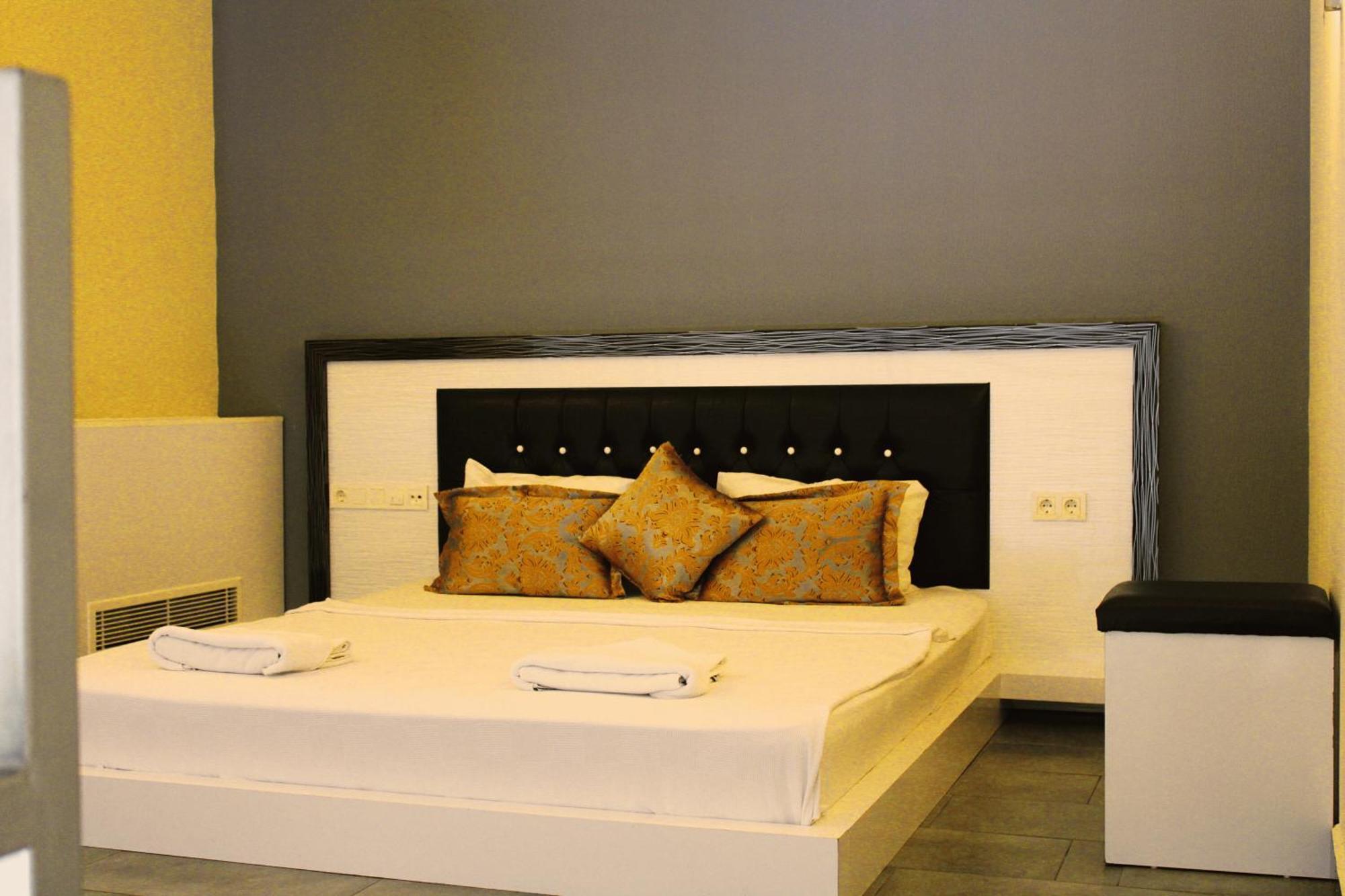 Senza The & Hotel Avsallar