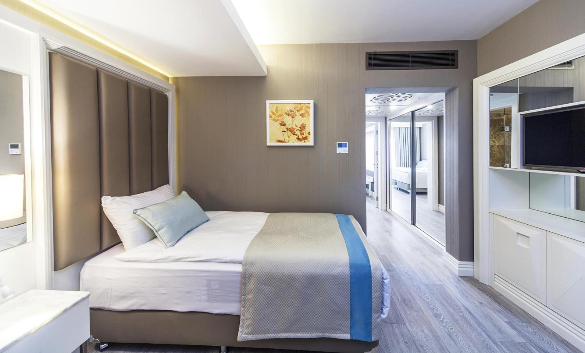 Hotel Wome Deluxe