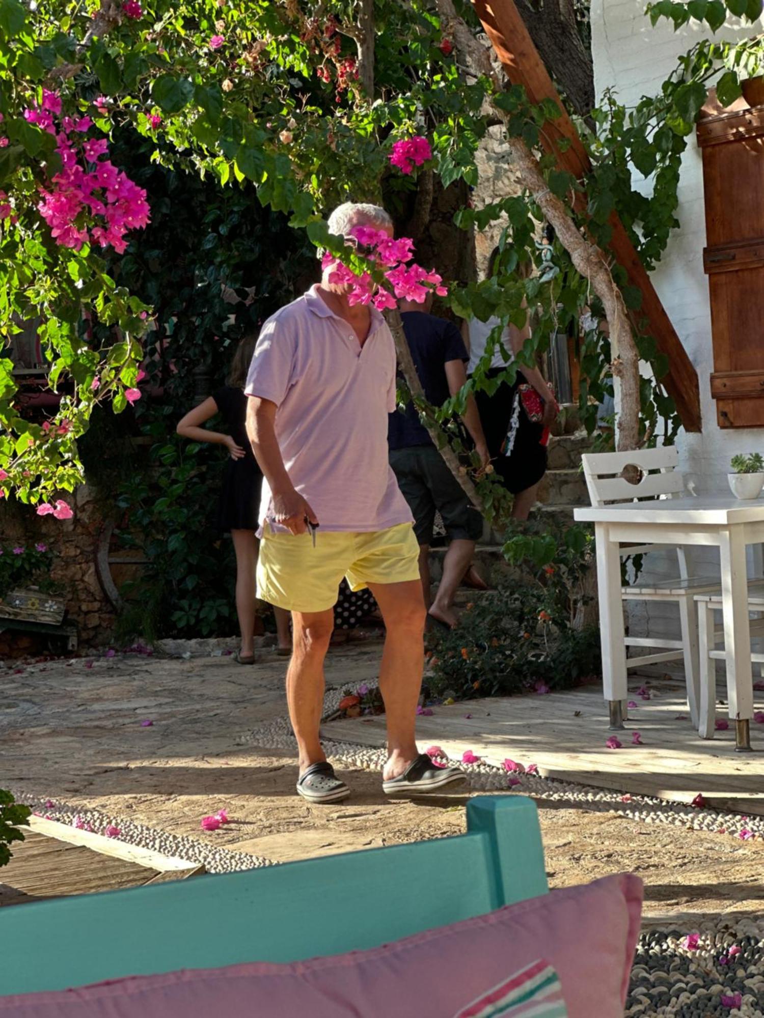 The White House Bed & Breakfast Kalkan
