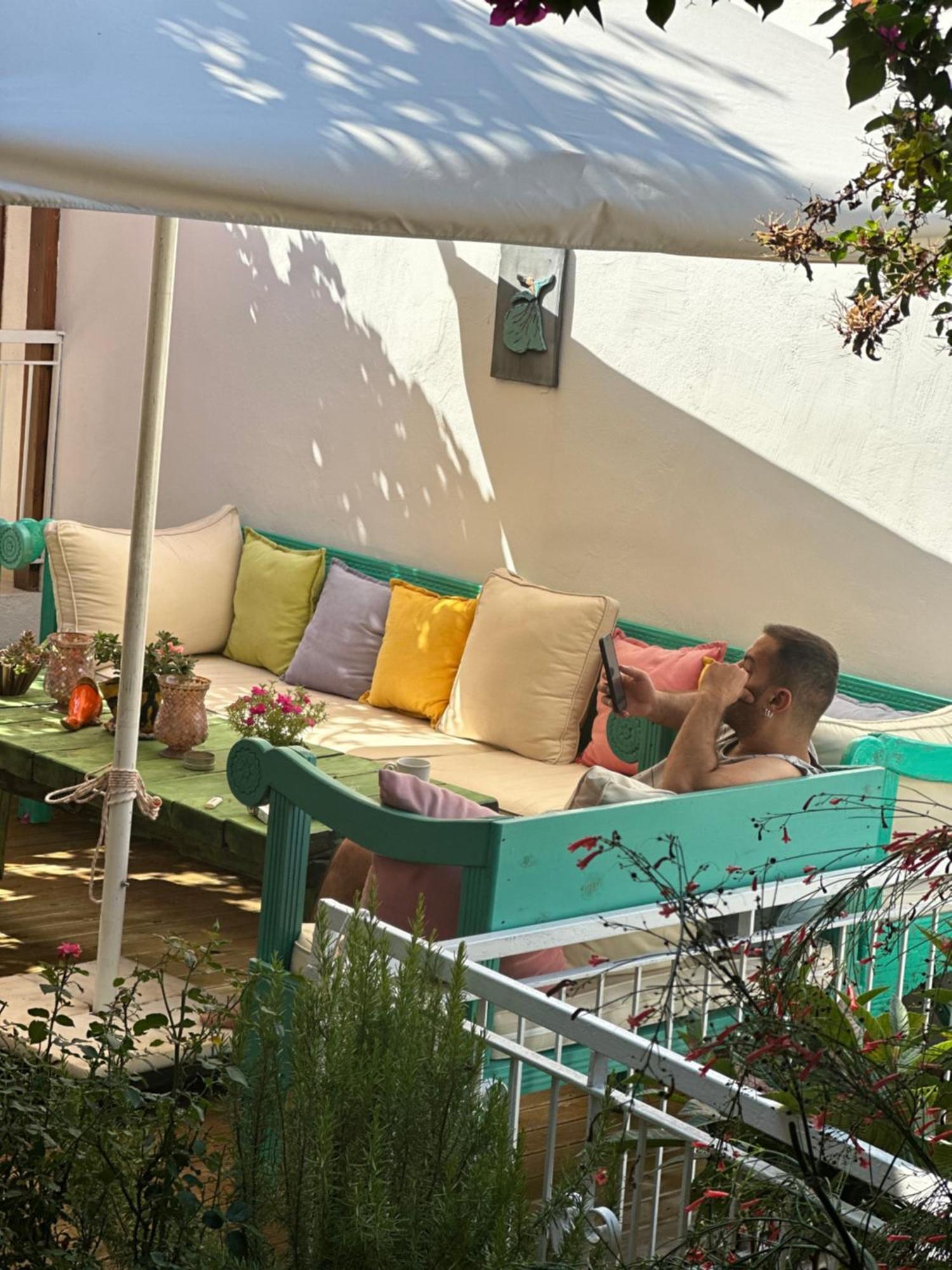 The White House * Kalkan