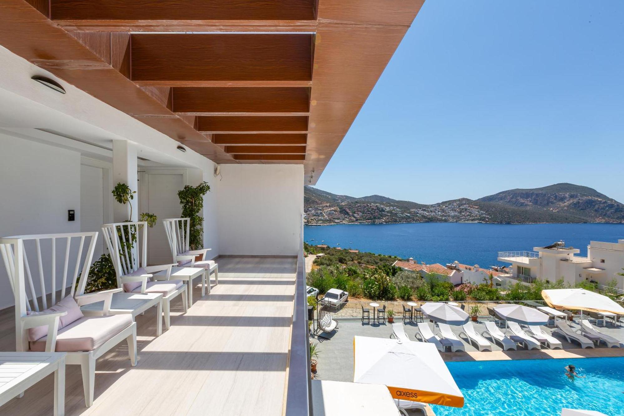 Hotel Rhapsody & (adults Only) 3*