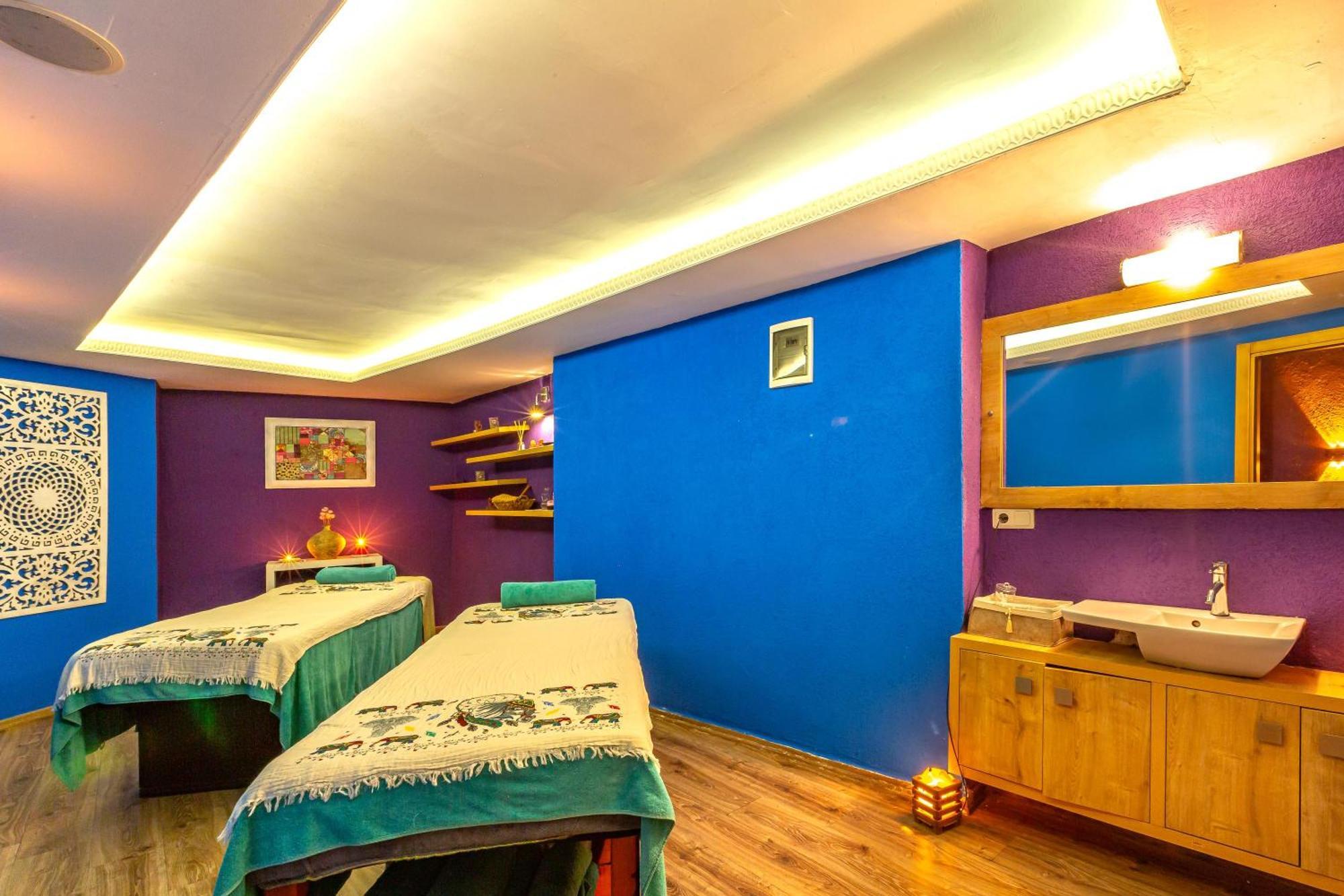 Hotel Rhapsody & (adults Only) 3*
