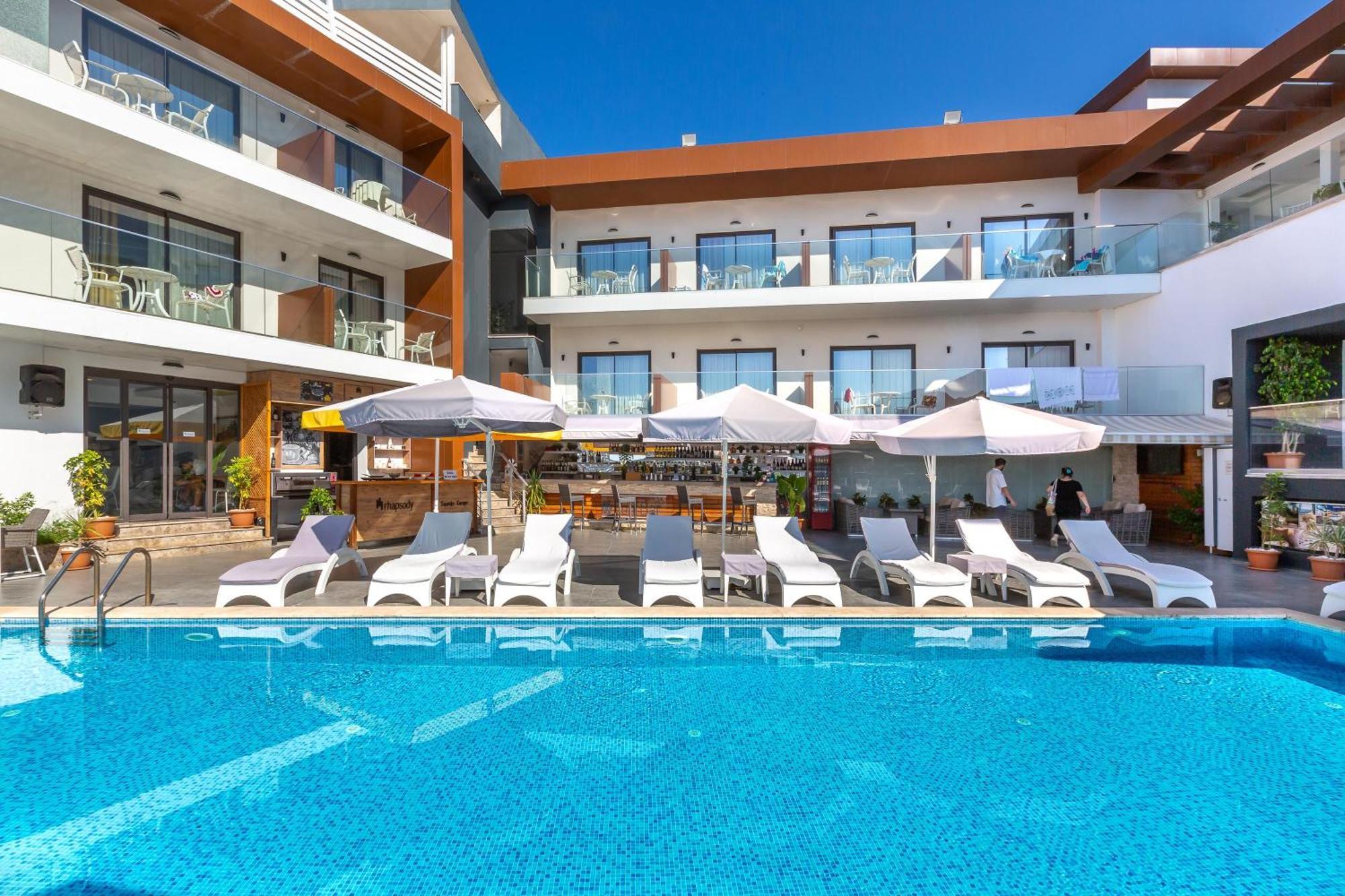 Hotel Rhapsody & (adults Only)
